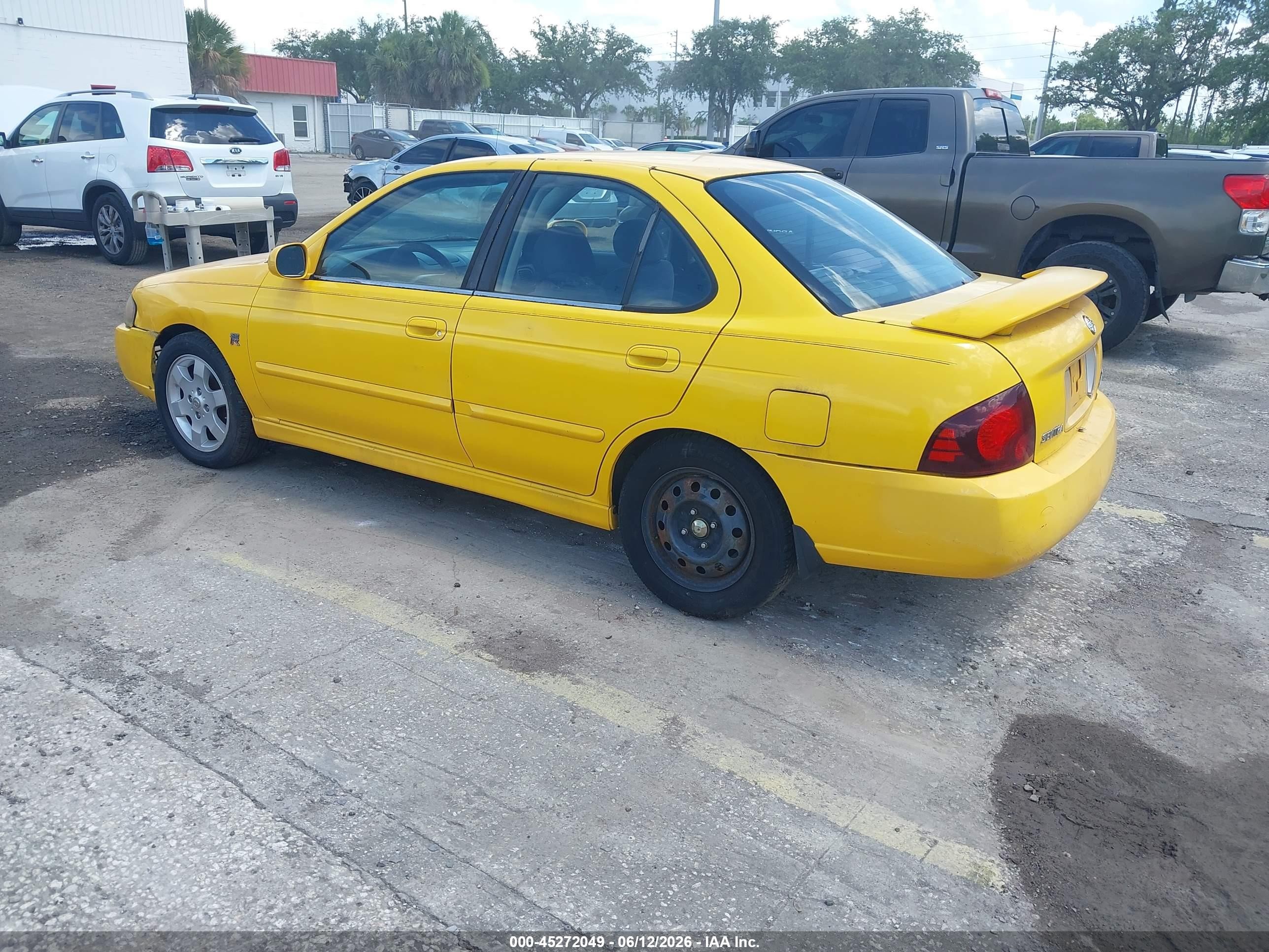 2005 Nissan Sentra Se-r Желтый vin: 3N1AB51D25L592138