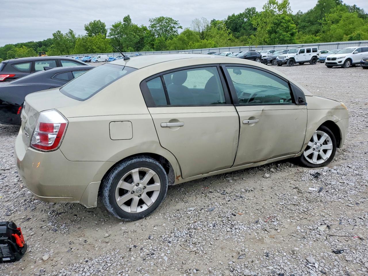 2007 Nissan Sentra 2.0 Beige vin: 3N1AB61E07L610671