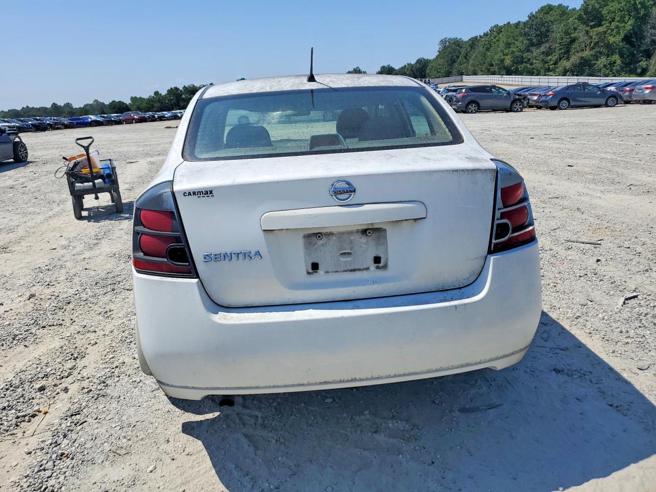 2008 Nissan Sentra White vin: 3N1AB61E08L615810