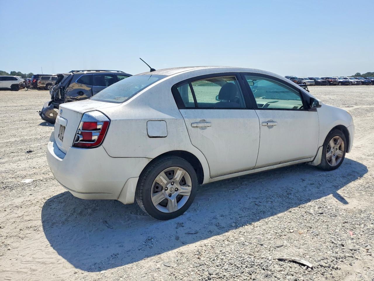 2008 Nissan Sentra White vin: 3N1AB61E08L615810
