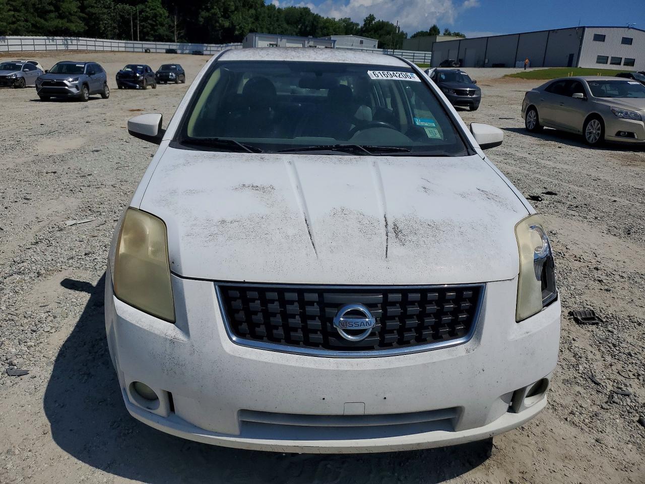 2008 Nissan Sentra White vin: 3N1AB61E08L615810