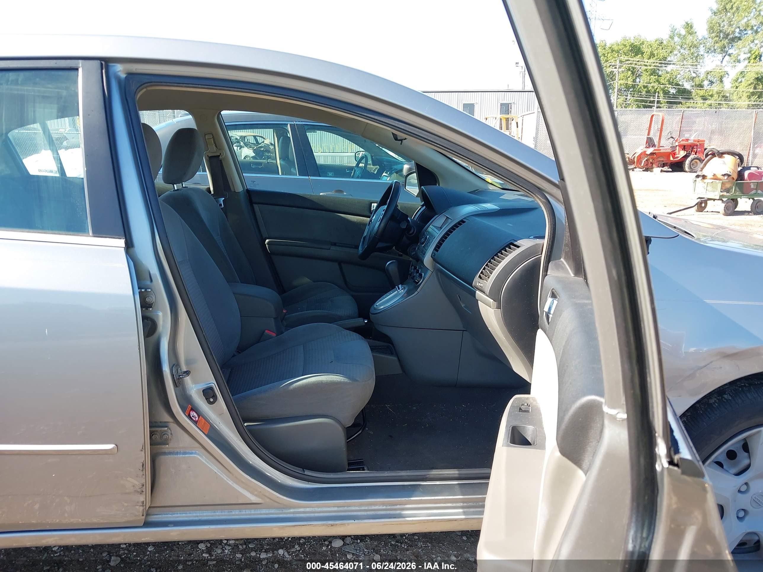 2008 Nissan Sentra 2.0 S Gold vin: 3N1AB61E08L690359