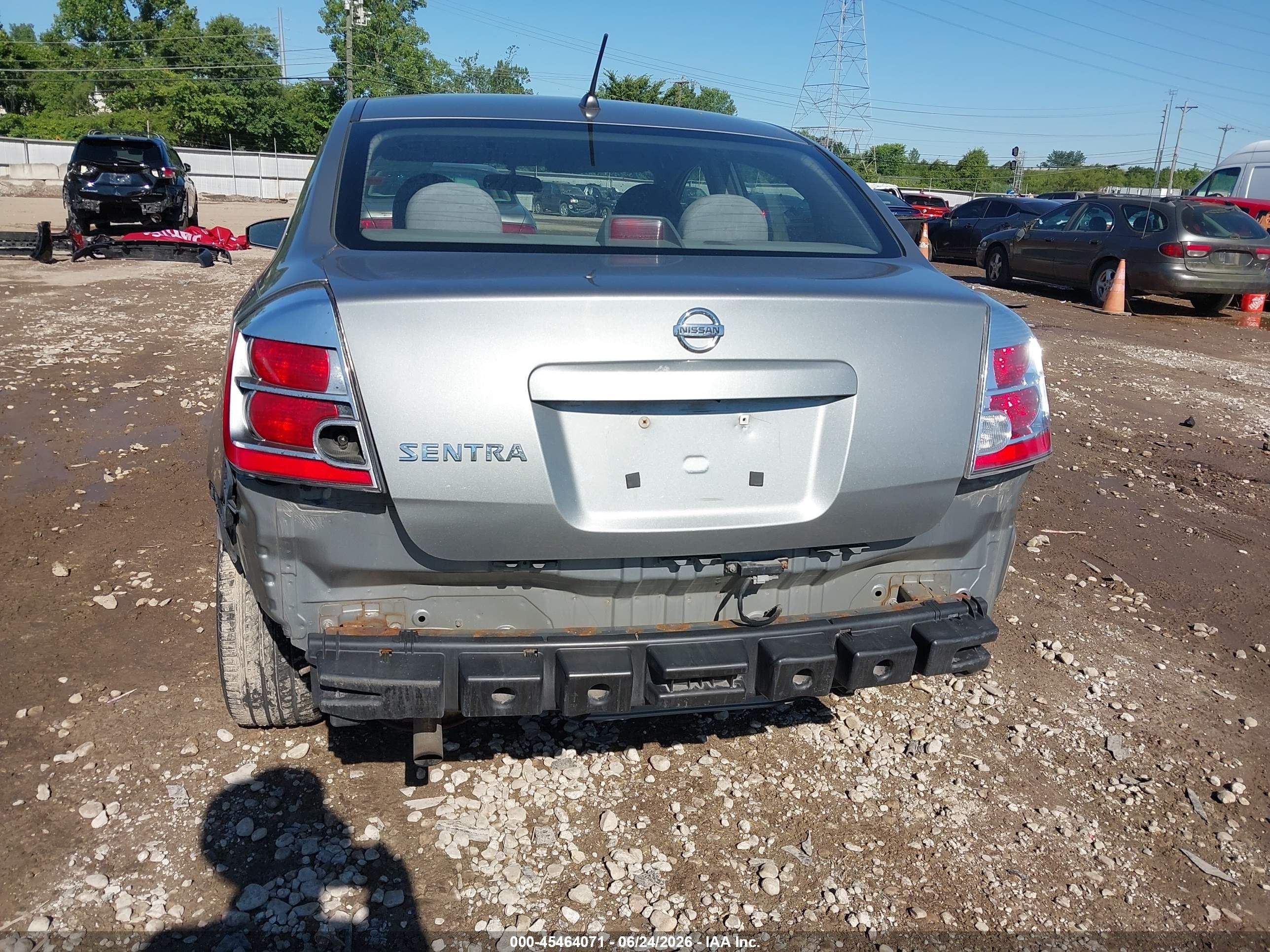 2008 Nissan Sentra 2.0 S Gold vin: 3N1AB61E08L690359