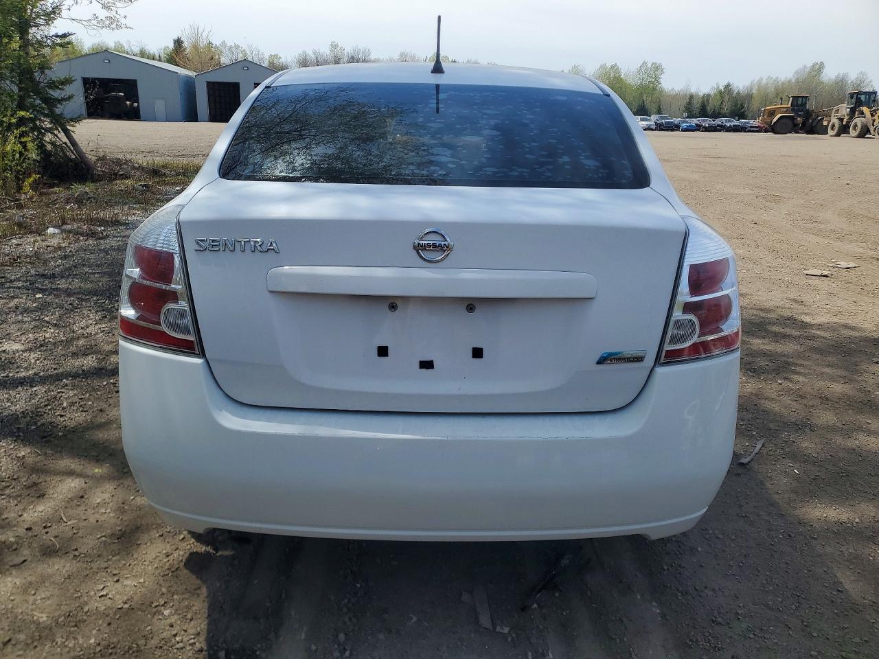 2009 Nissan Sentra 2.0 Белый vin: 3N1AB61E09L622502