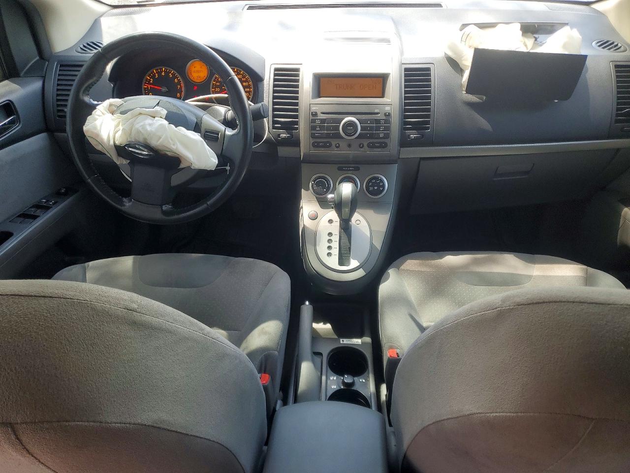 2009 Nissan Sentra 2.0 Белый vin: 3N1AB61E09L622502