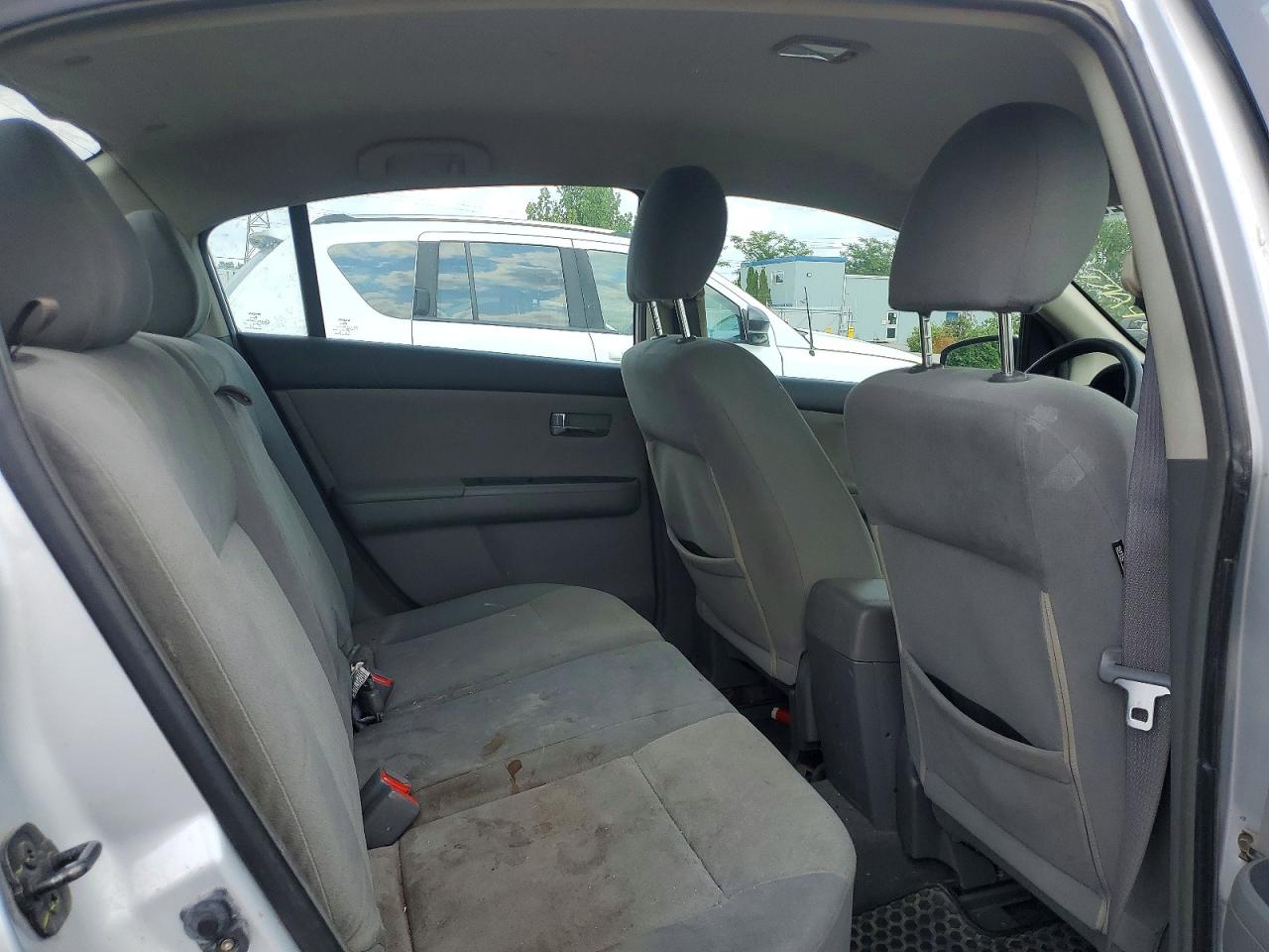 2009 Nissan Sentra 2.0 Silver vin: 3N1AB61E09L683865