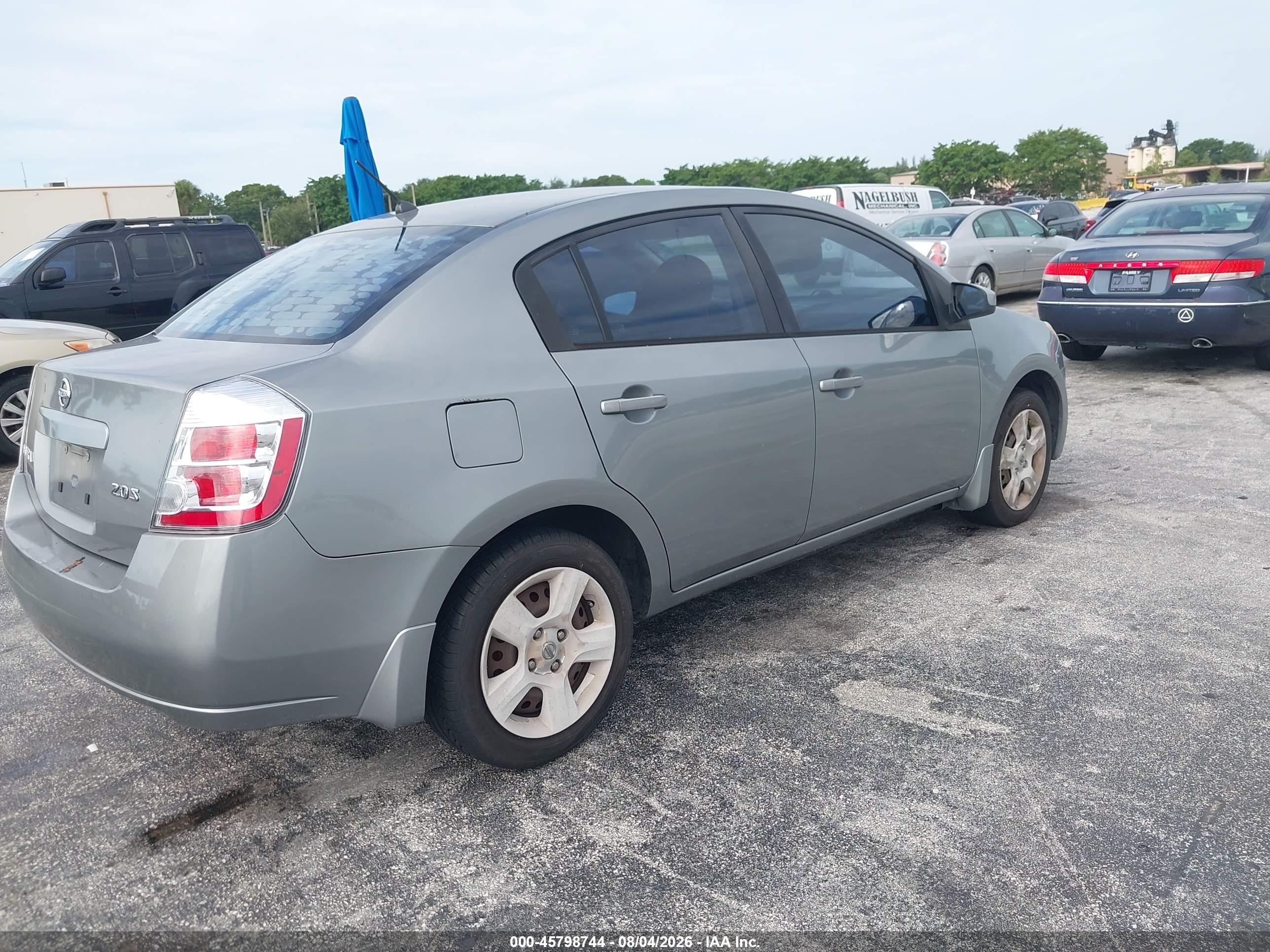 2007 Nissan Sentra 2.0s Silver vin: 3N1AB61E17L645851