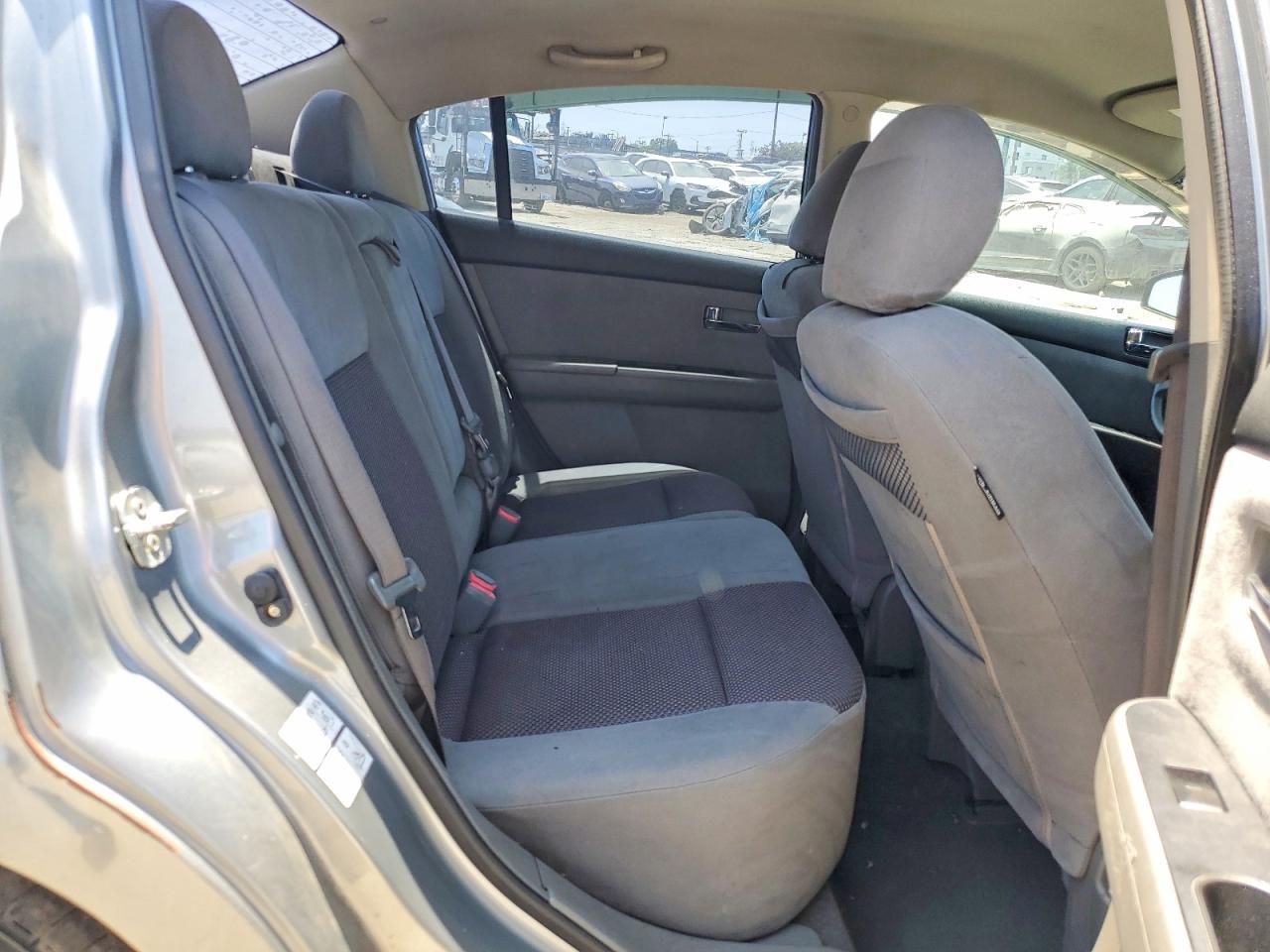 2007 Nissan Sentra 2.0 Silver vin: 3N1AB61E17L688103