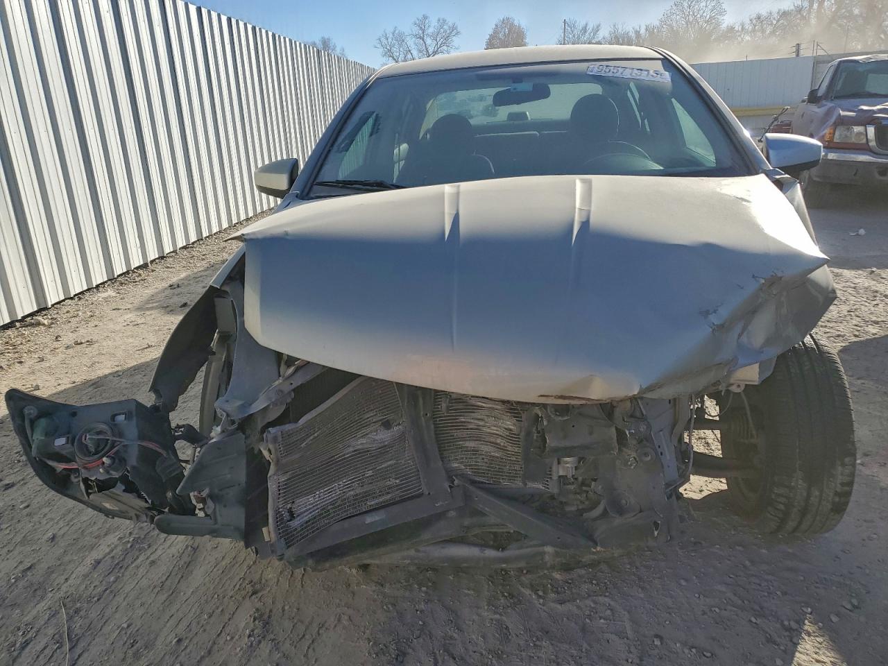 2008 Nissan Sentra 2.0 Silver vin: 3N1AB61E18L659377