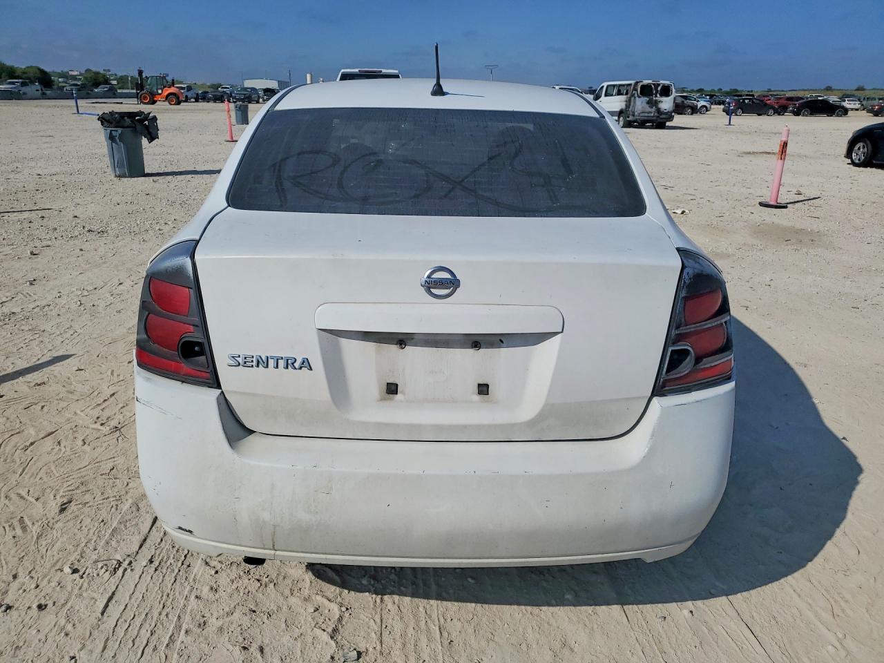 2008 Nissan Sentra 2.0 White vin: 3N1AB61E18L699054