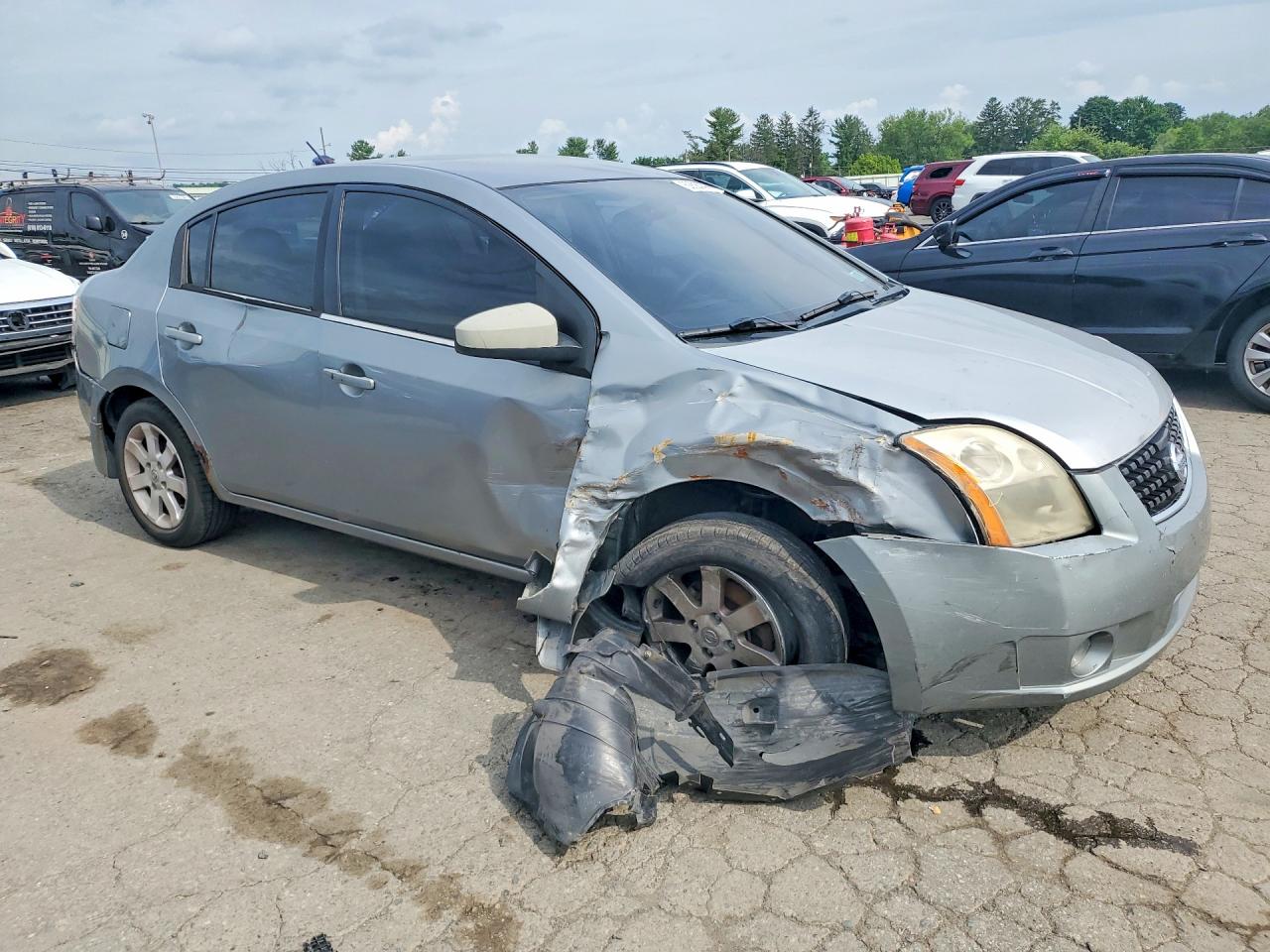 2008 Nissan Sentra Silver vin: 3N1AB61E18L760032