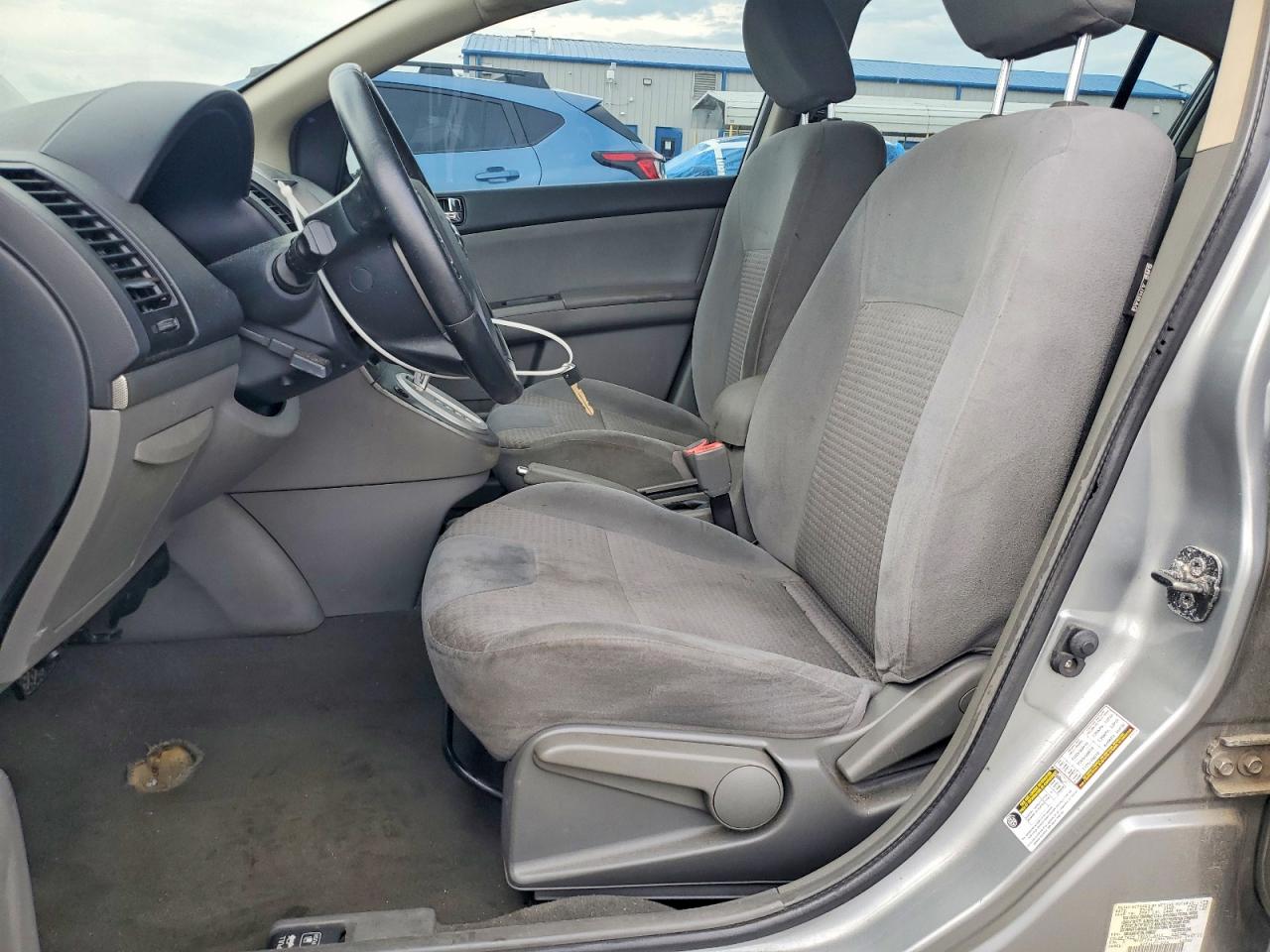 2008 Nissan Sentra Silver vin: 3N1AB61E18L760032