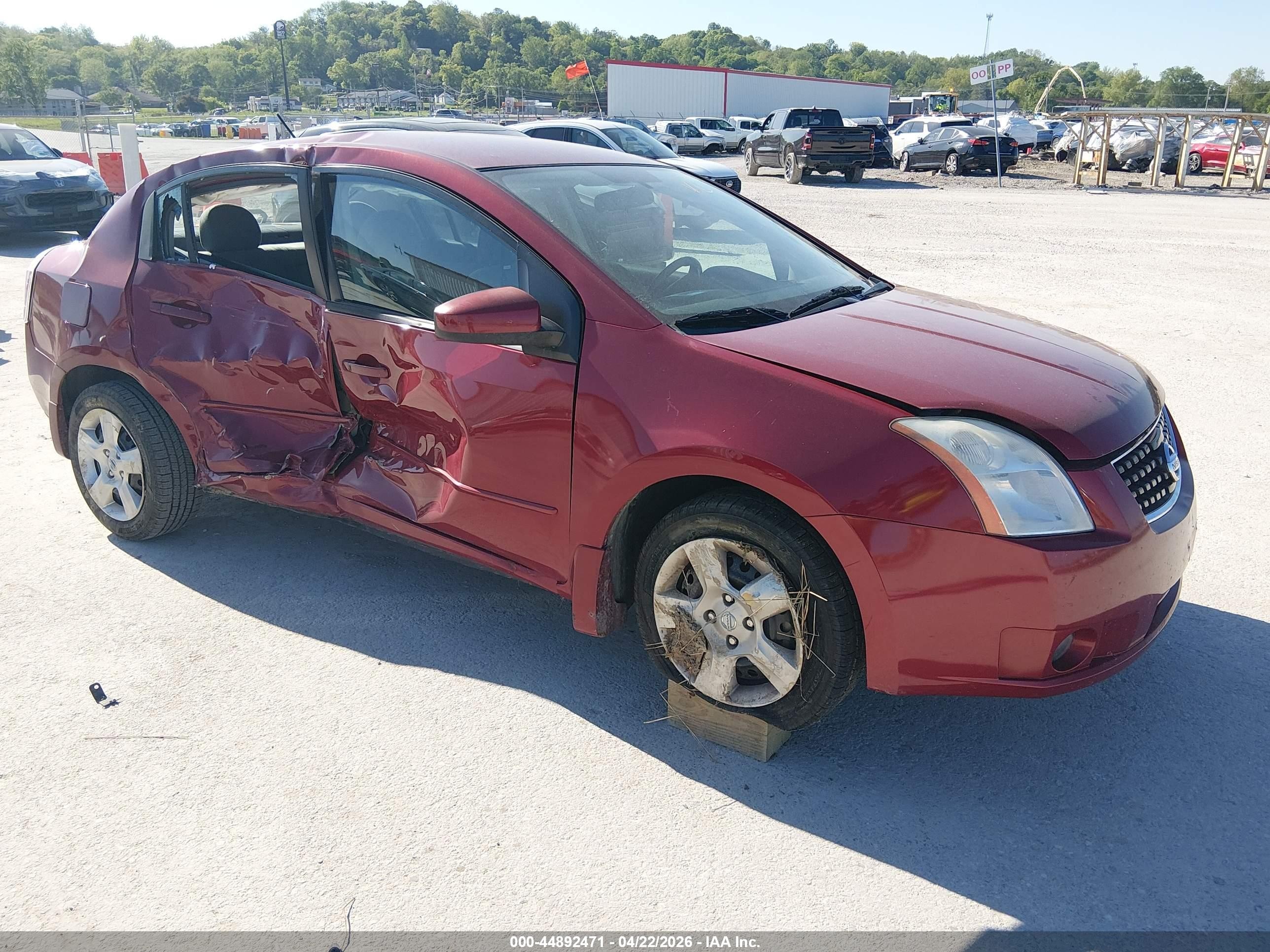 2008 Nissan Sentra 2.0s Red vin: 3N1AB61E18L765019