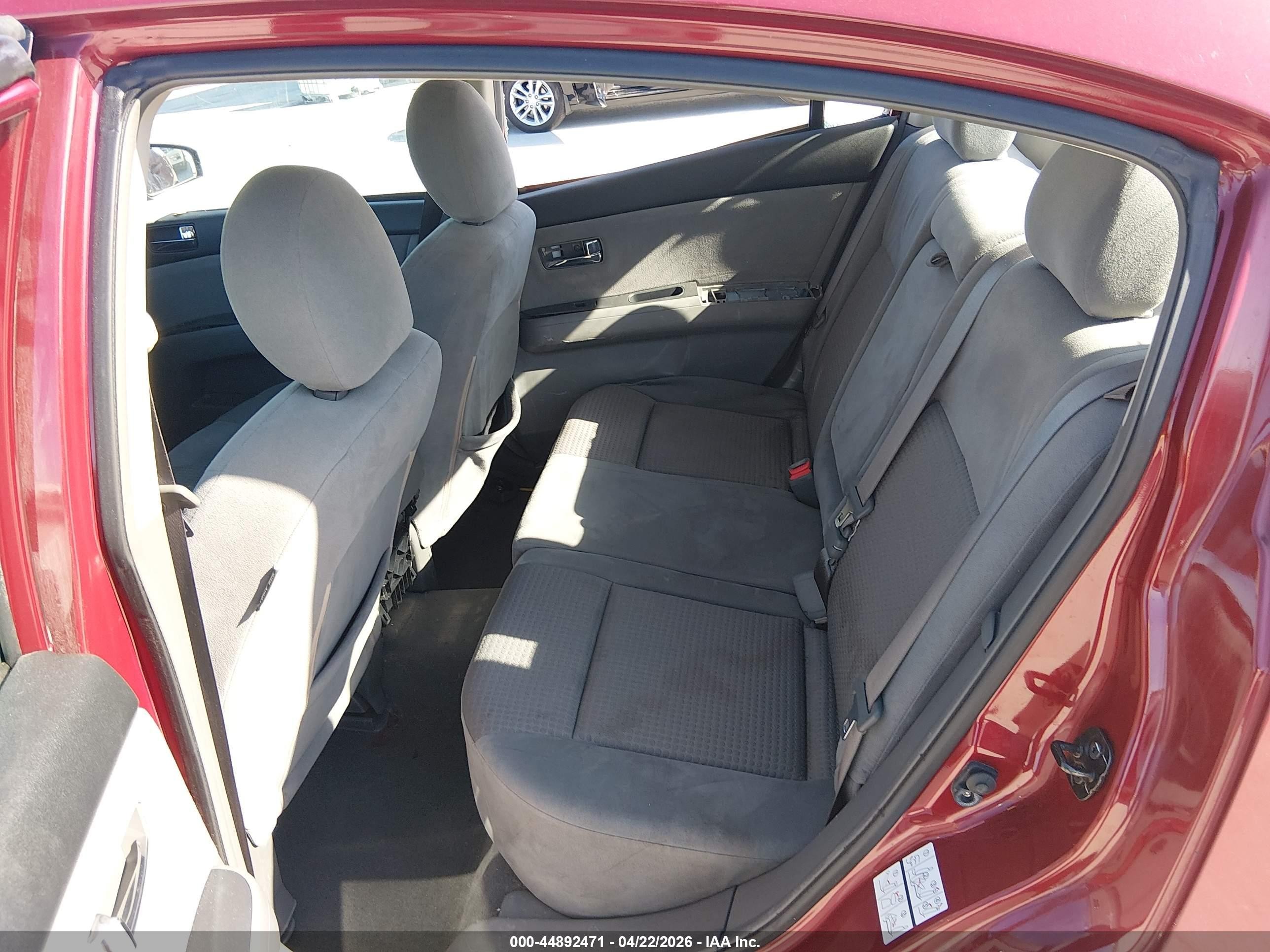 2008 Nissan Sentra 2.0s Red vin: 3N1AB61E18L765019