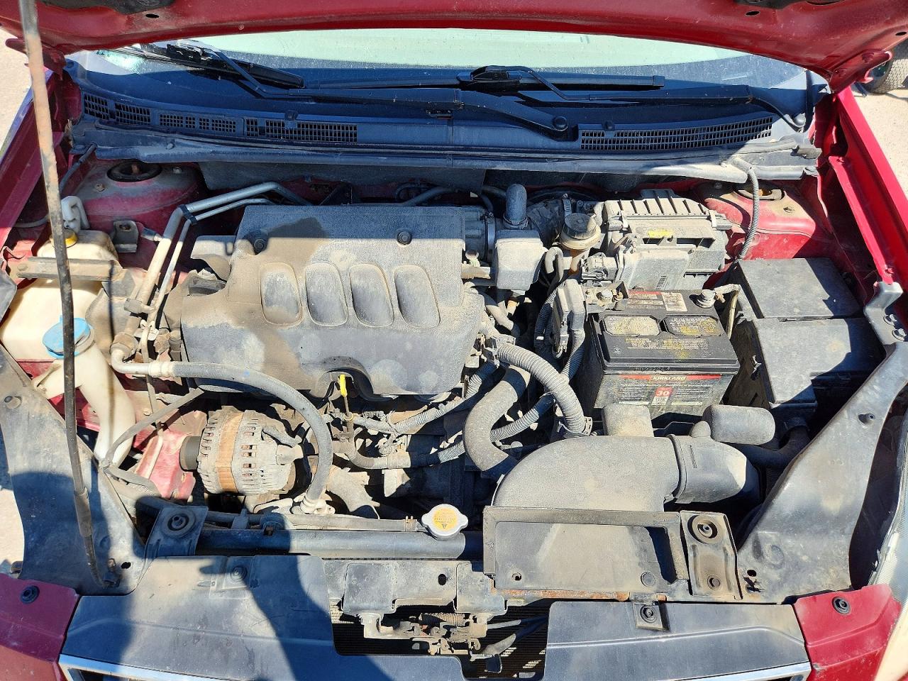 2009 Nissan Sentra 2.0 Red vin: 3N1AB61E19L633833