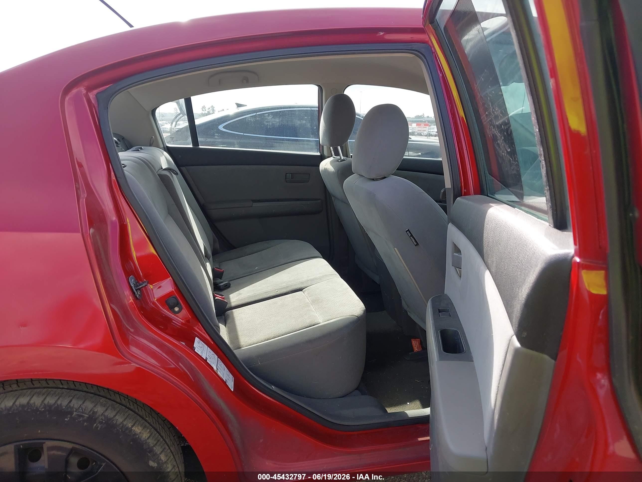2009 Nissan Sentra 2.0 Red vin: 3N1AB61E19L676973