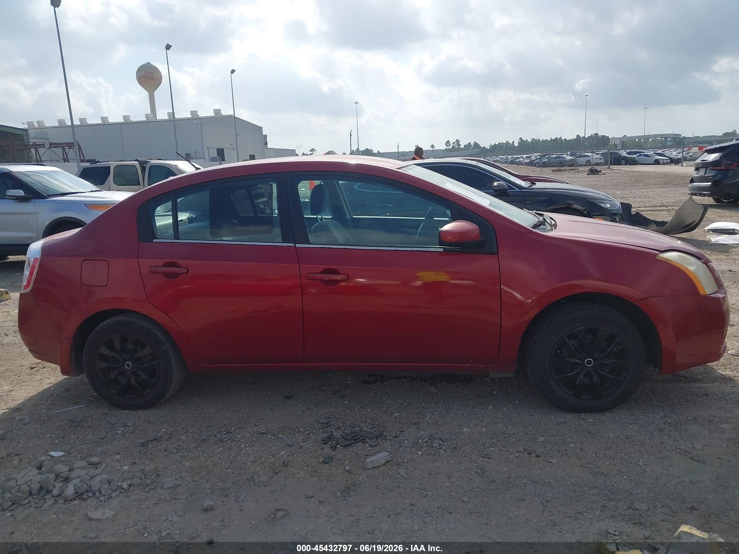 2009 Nissan Sentra 2.0 Red vin: 3N1AB61E19L676973