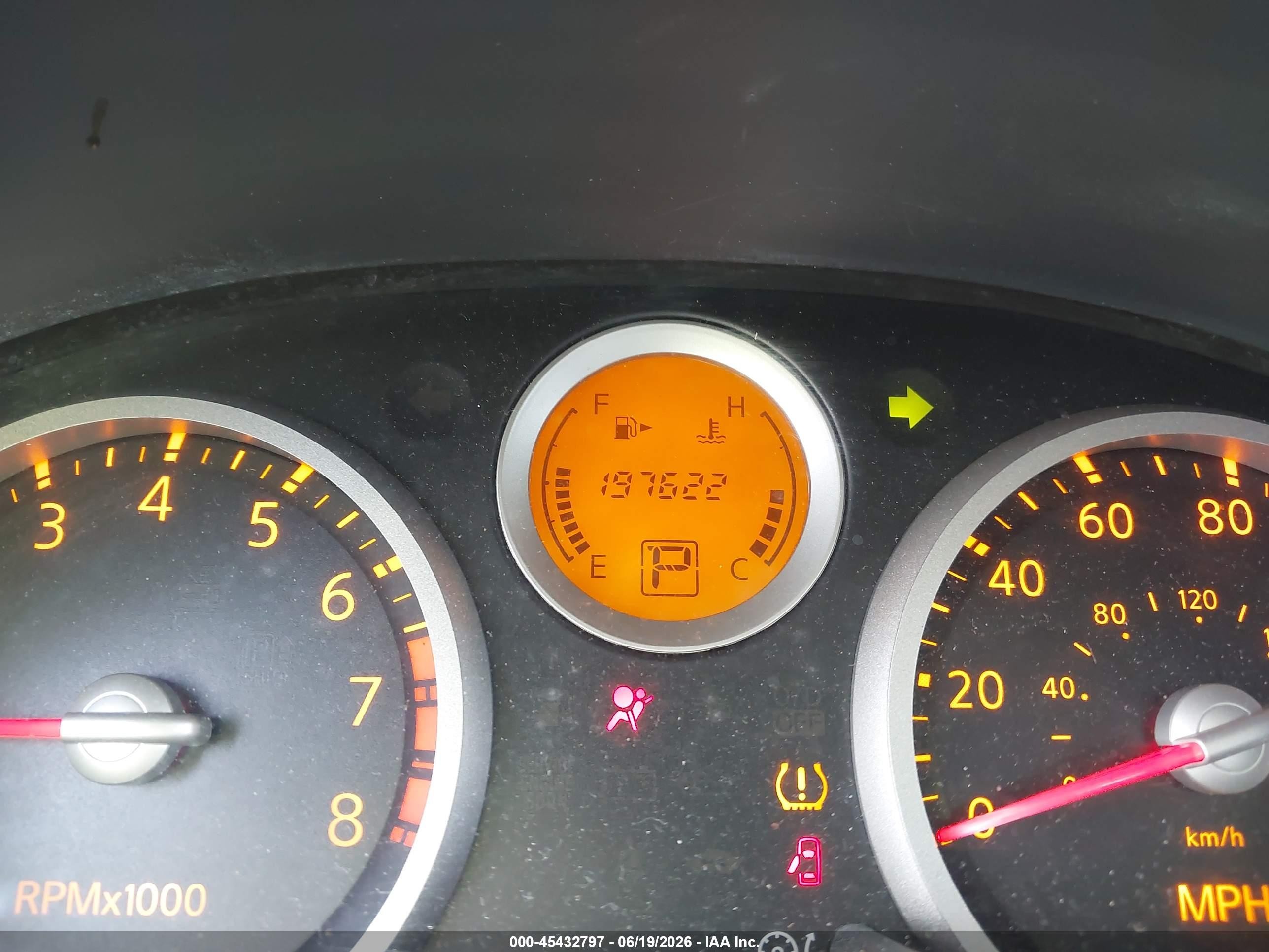 2009 Nissan Sentra 2.0 Red vin: 3N1AB61E19L676973