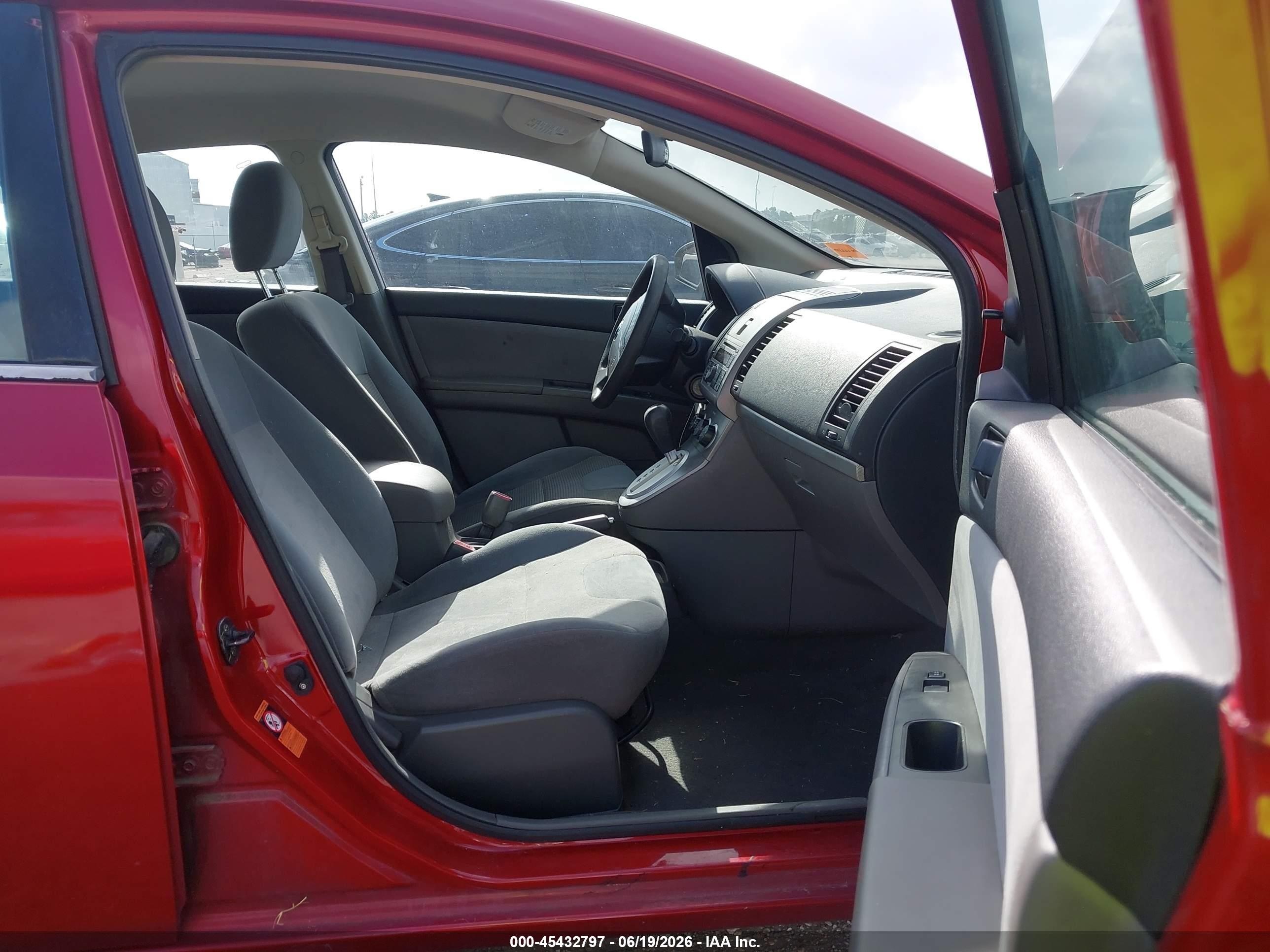 2009 Nissan Sentra 2.0 Red vin: 3N1AB61E19L676973