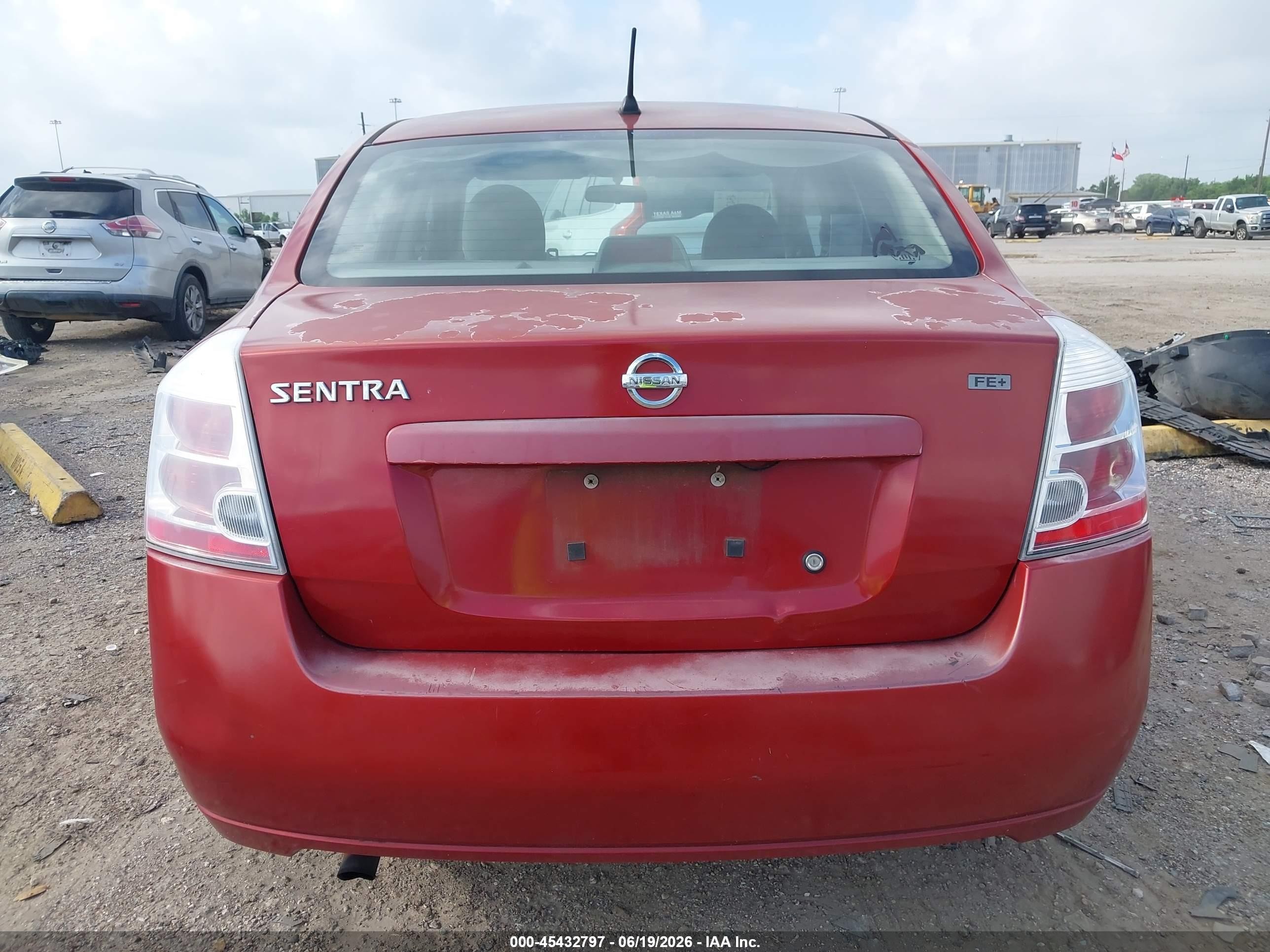 2009 Nissan Sentra 2.0 Red vin: 3N1AB61E19L676973