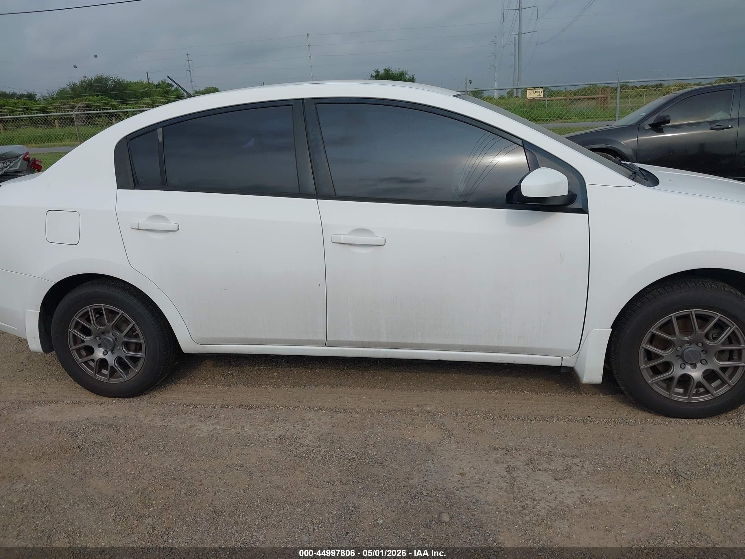 2008 Nissan Sentra 2.0 White vin: 3N1AB61E28L644631