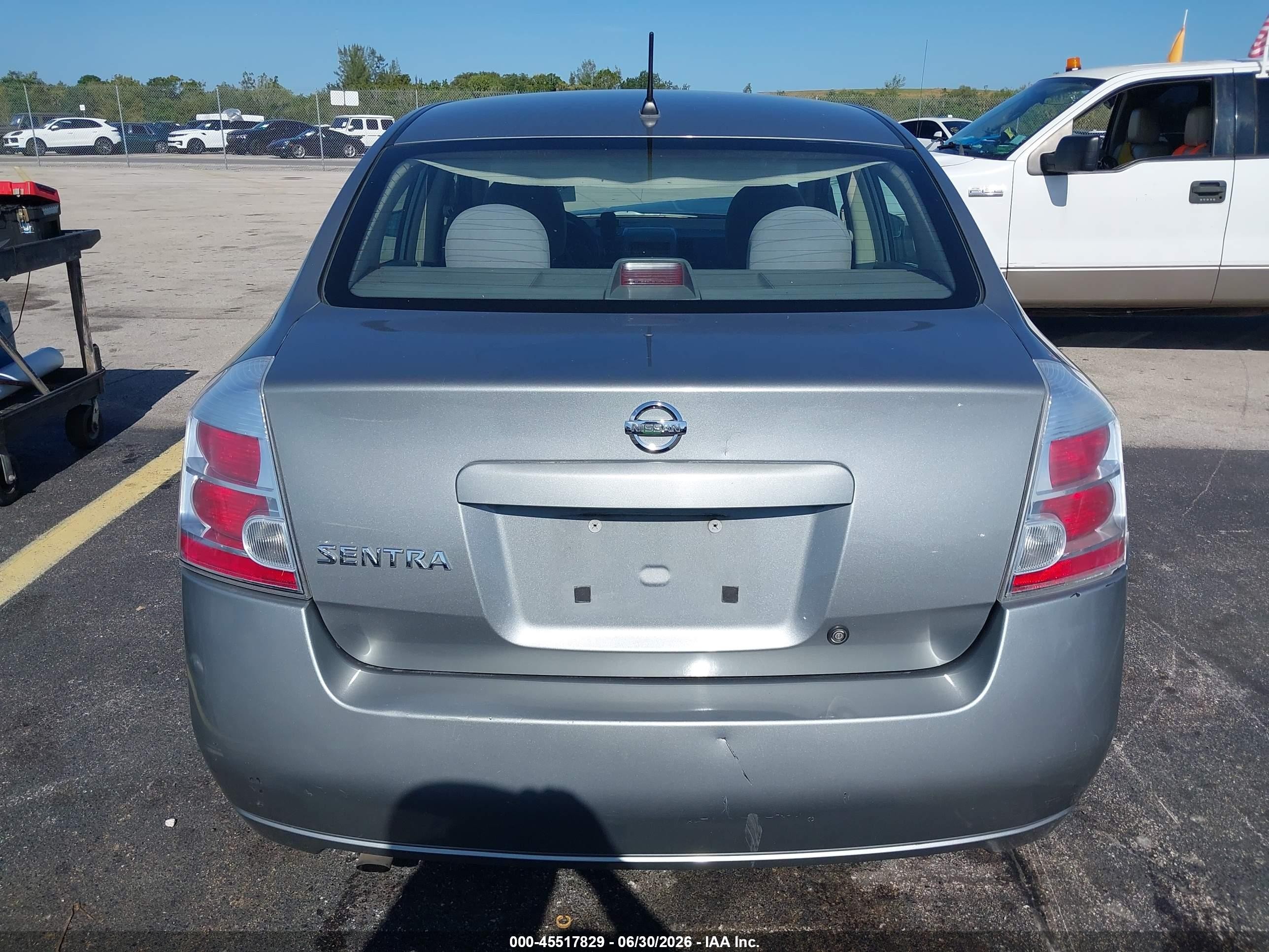 2008 Nissan Sentra 2.0 S Gray vin: 3N1AB61E28L747015