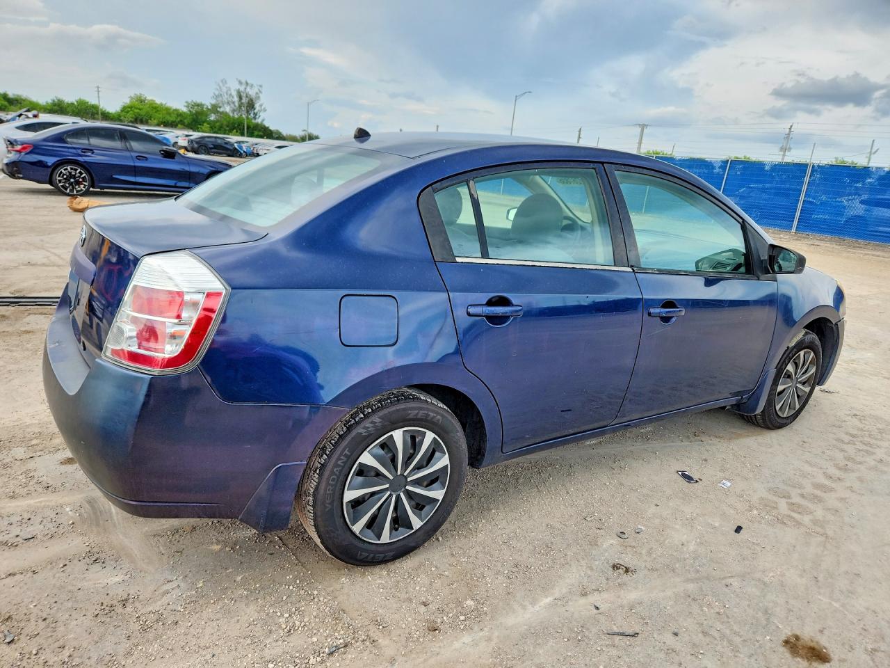 2008 Nissan Sentra 2.0 Blue vin: 3N1AB61E38L646579