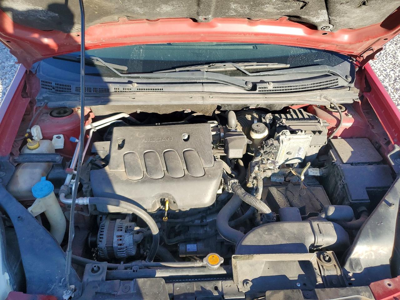 2009 Nissan Sentra 2.0 Red vin: 3N1AB61E39L633476