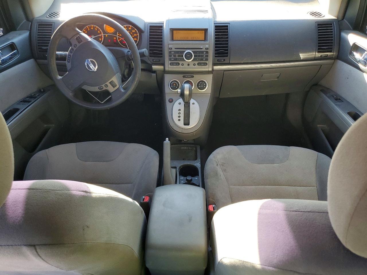 2009 Nissan Sentra 2.0 Red vin: 3N1AB61E39L633476