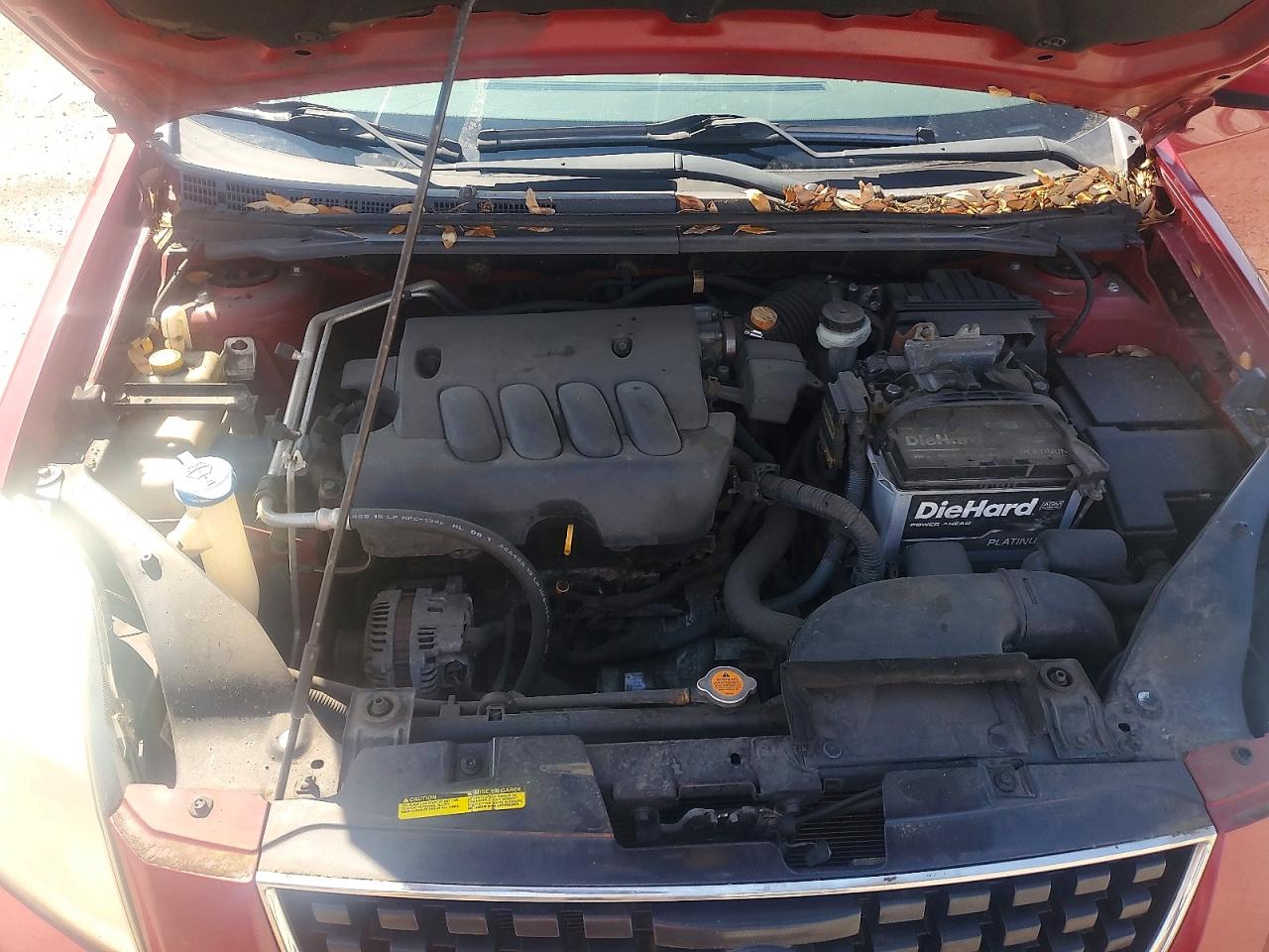 2009 Nissan Sentra 2.0 Red vin: 3N1AB61E39L658006
