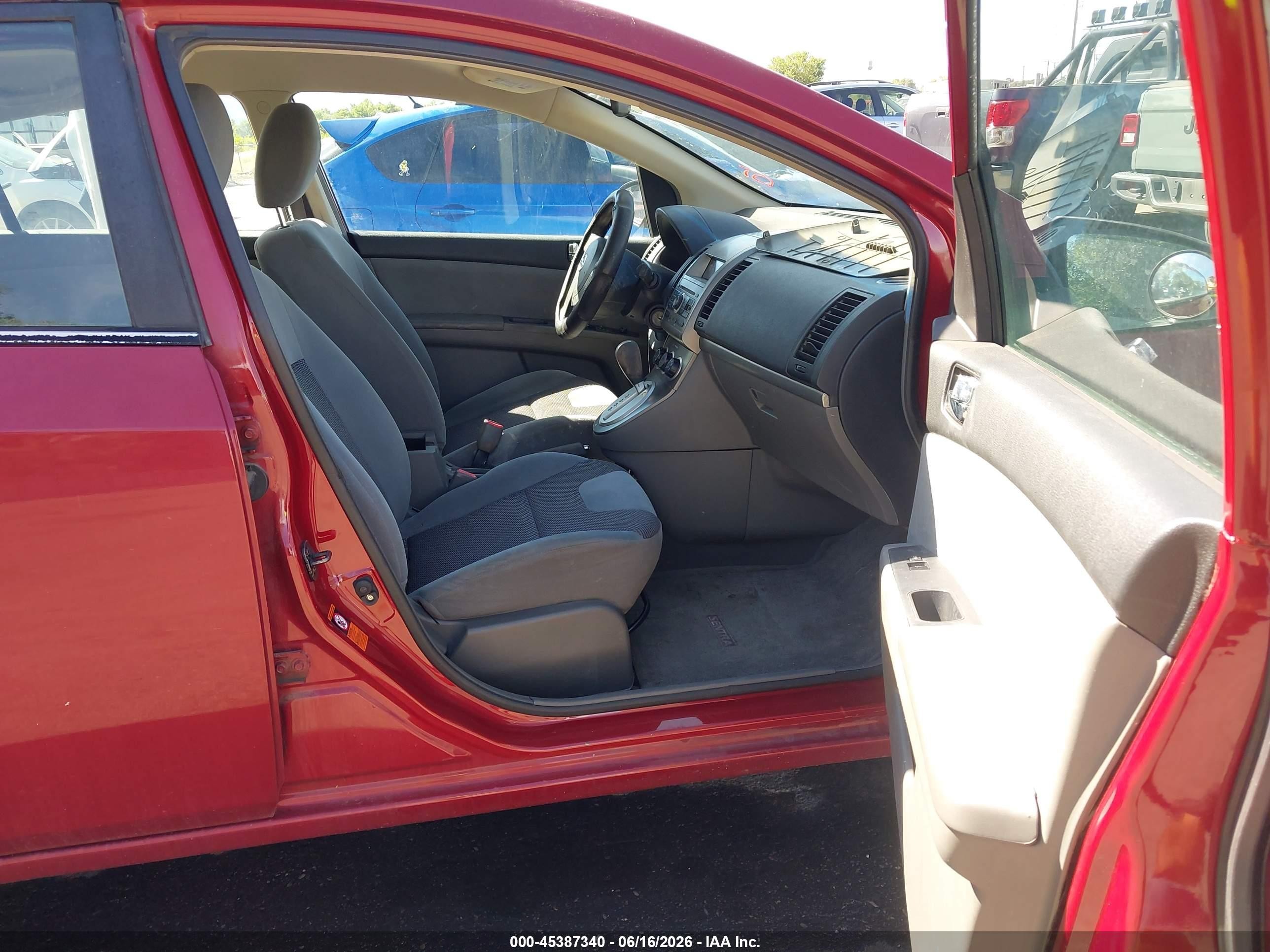 2007 Nissan Sentra 2.0s Red vin: 3N1AB61E47L691531