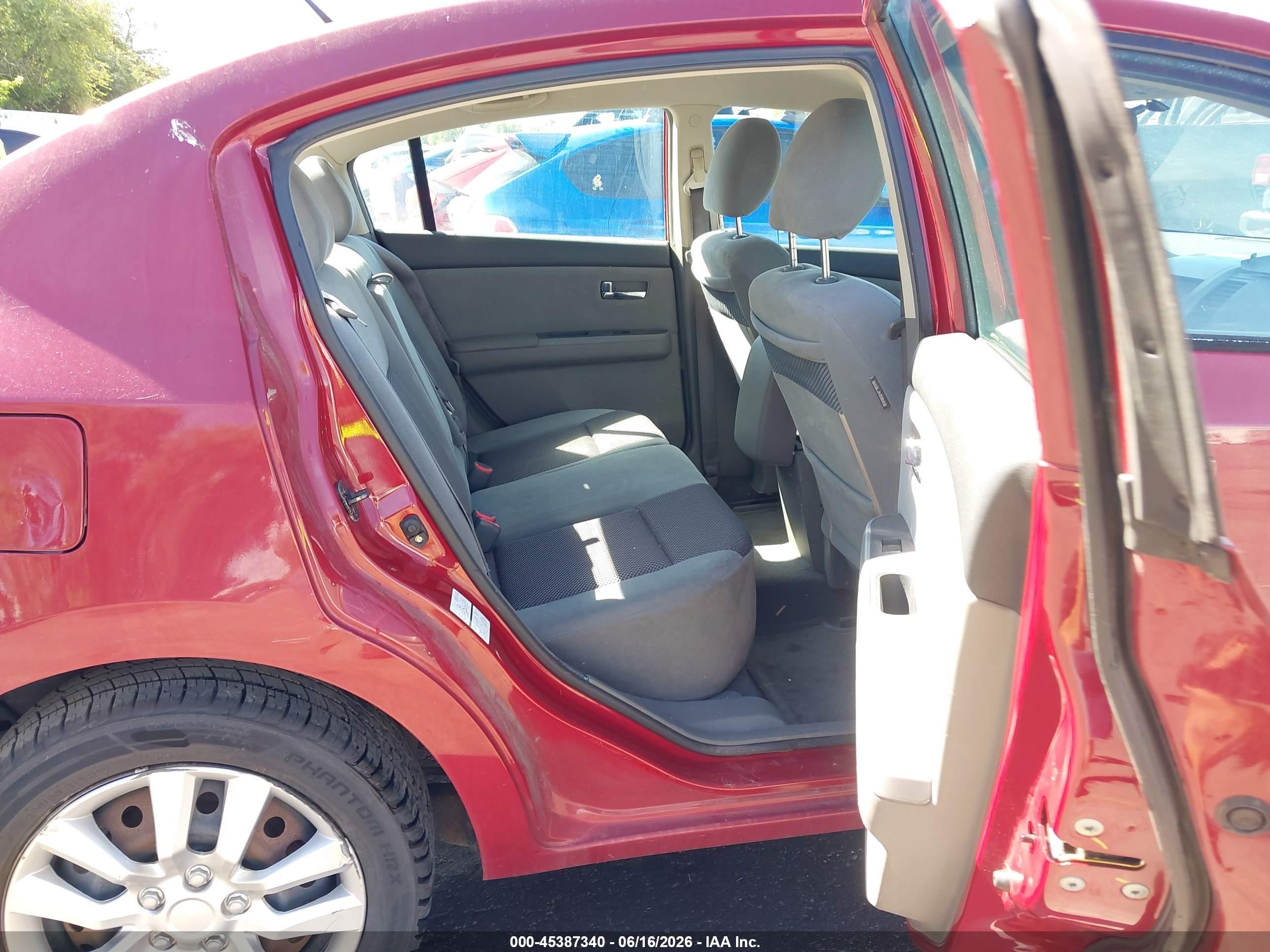 2007 Nissan Sentra 2.0s Red vin: 3N1AB61E47L691531