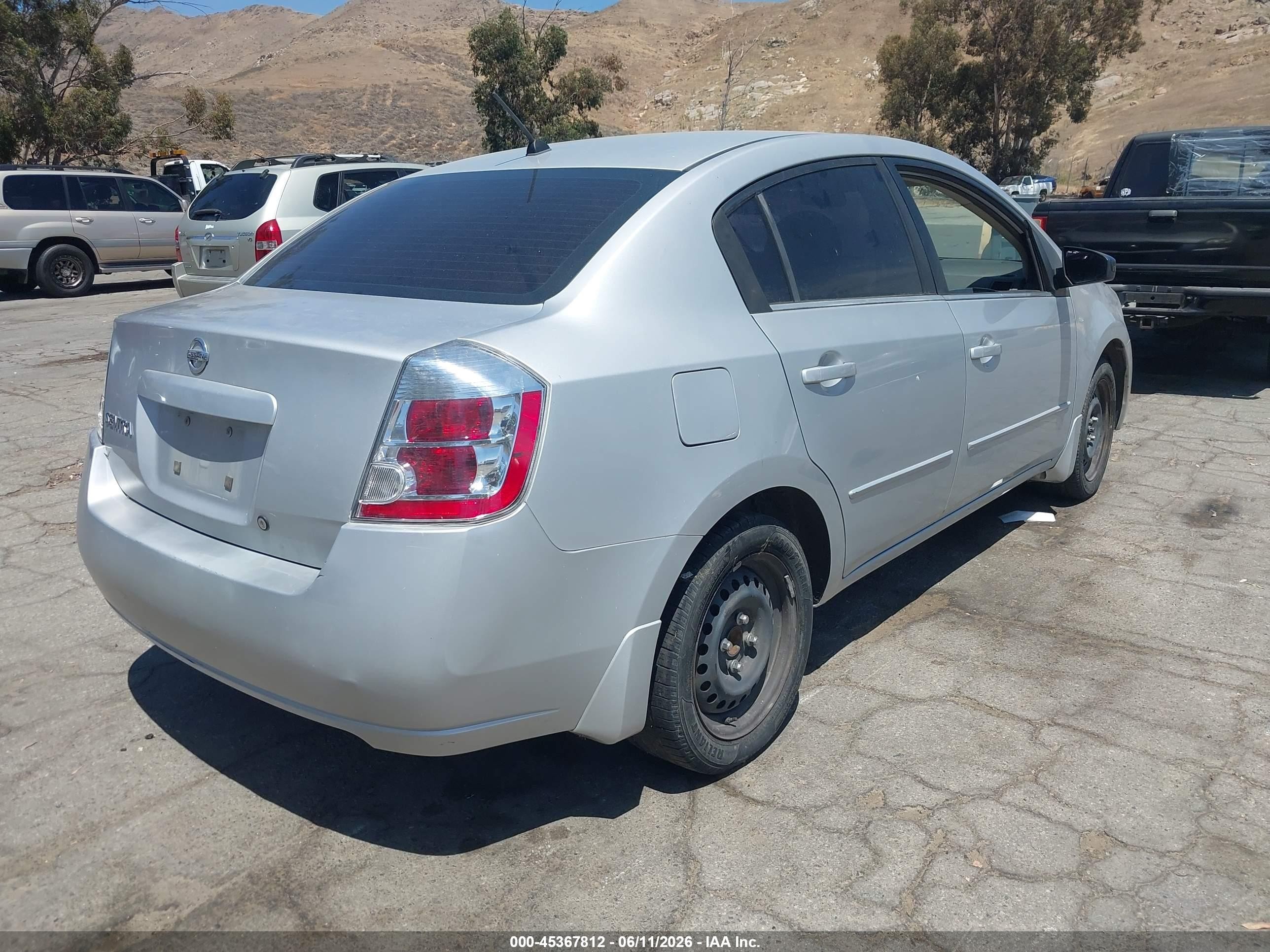 2008 Nissan Sentra 2.0s Серебряный vin: 3N1AB61E48L670468