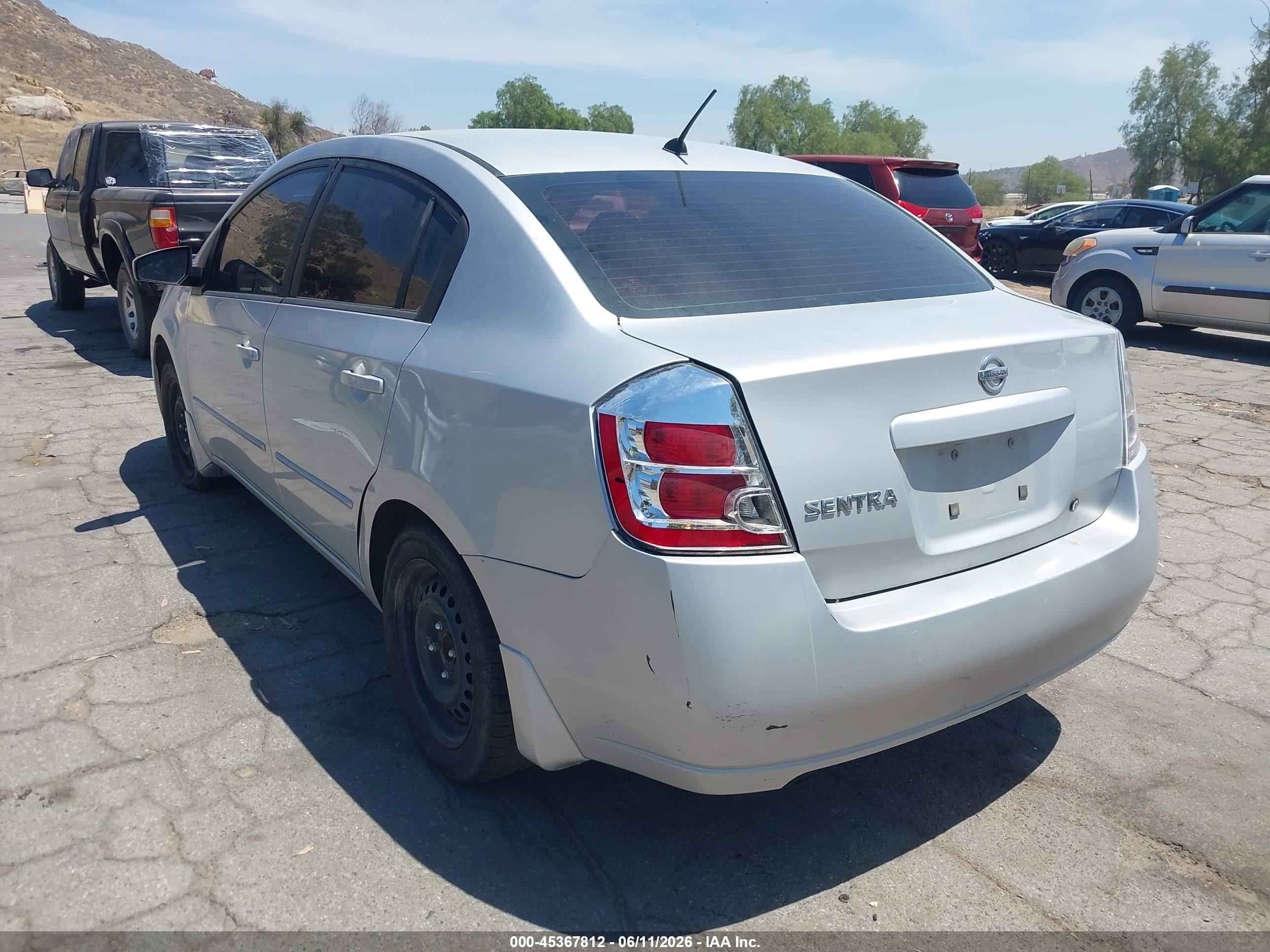 2008 Nissan Sentra 2.0s Серебряный vin: 3N1AB61E48L670468