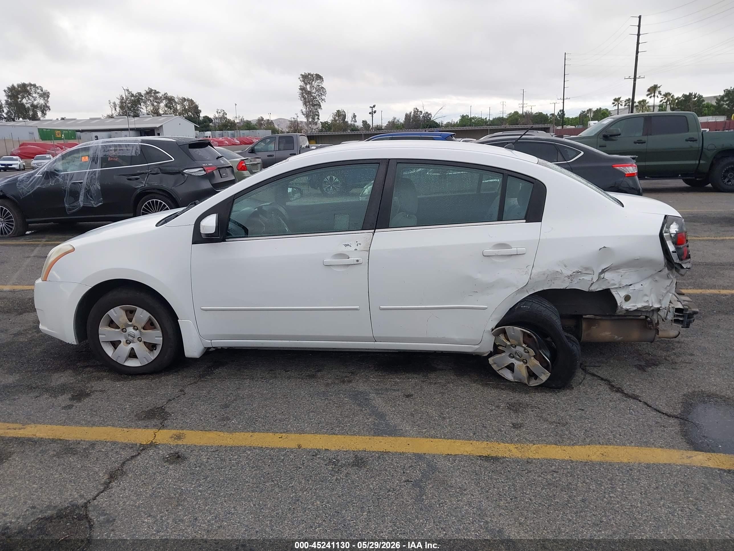 2008 Nissan Sentra 2.0 Белый vin: 3N1AB61E48L743838