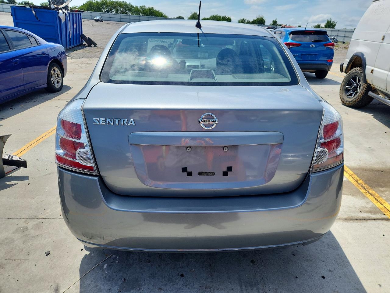 2009 Nissan Sentra 2.0 Silver vin: 3N1AB61E49L614306