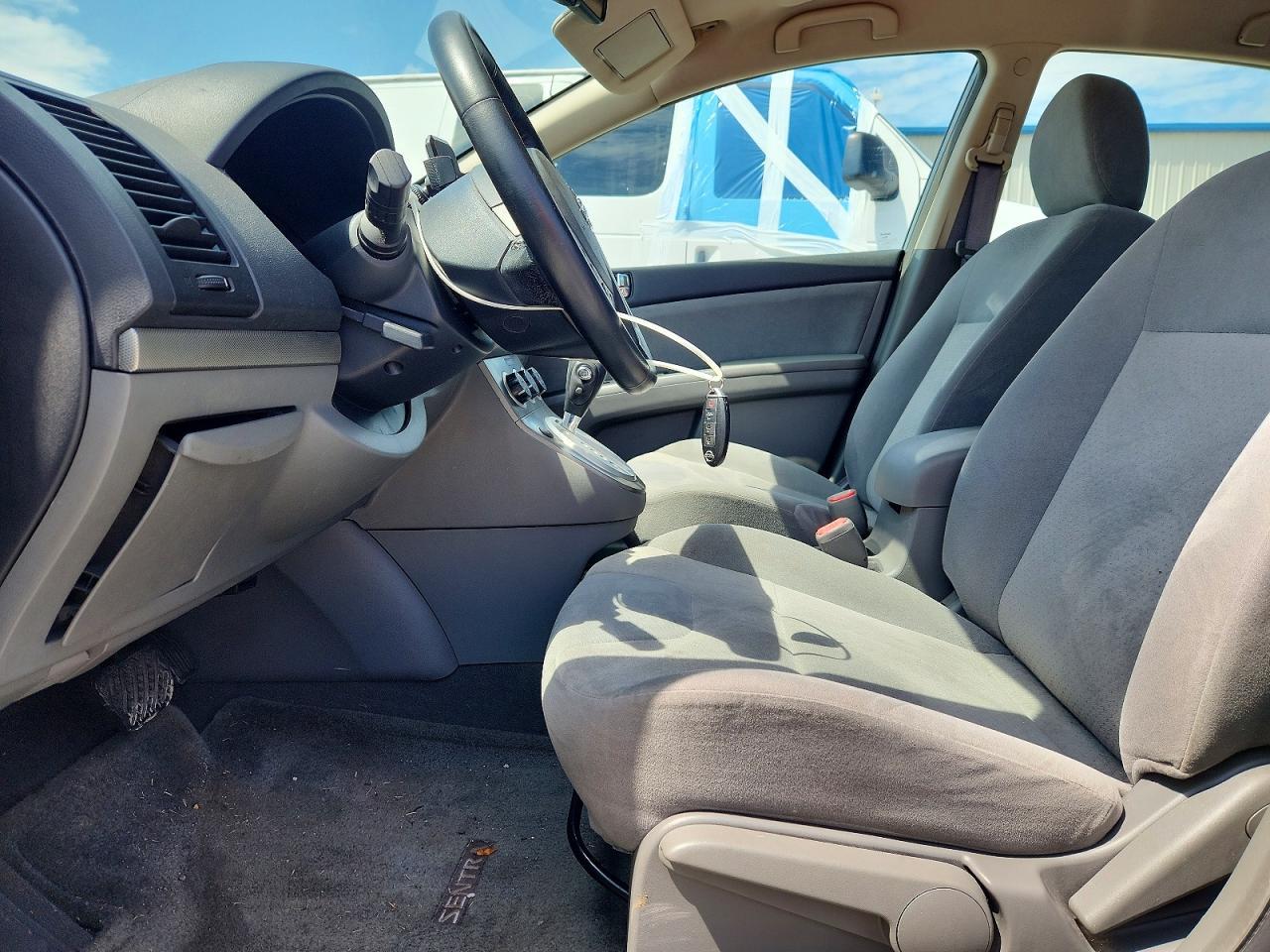 2009 Nissan Sentra 2.0 Silver vin: 3N1AB61E49L614306
