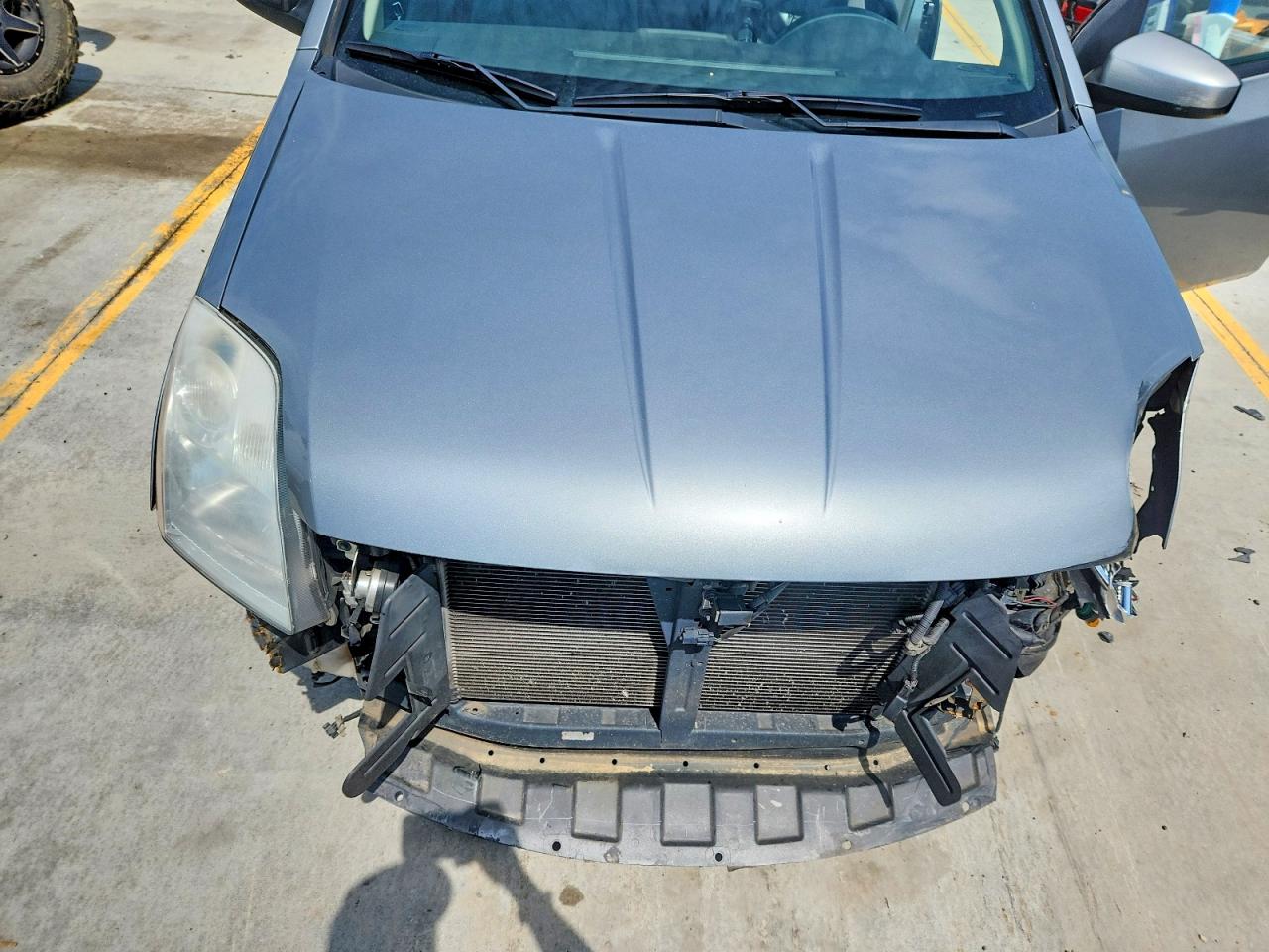 2009 Nissan Sentra 2.0 Silver vin: 3N1AB61E49L614306