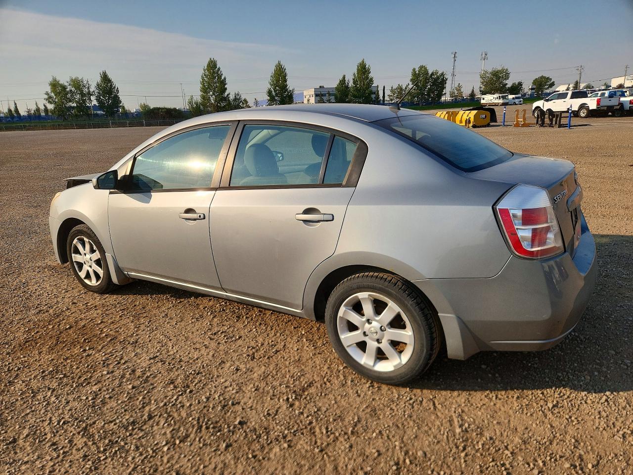 2009 Niss Sentra 2.0 Gray vin: 3N1AB61E49L675431