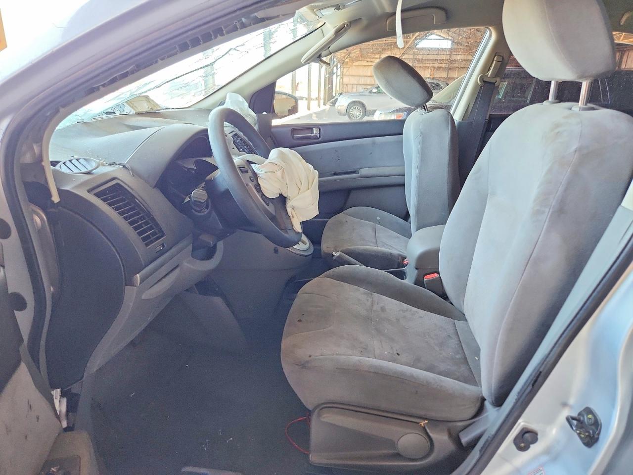 2009 Nissan Sentra 2.0 Silver vin: 3N1AB61E49L692956