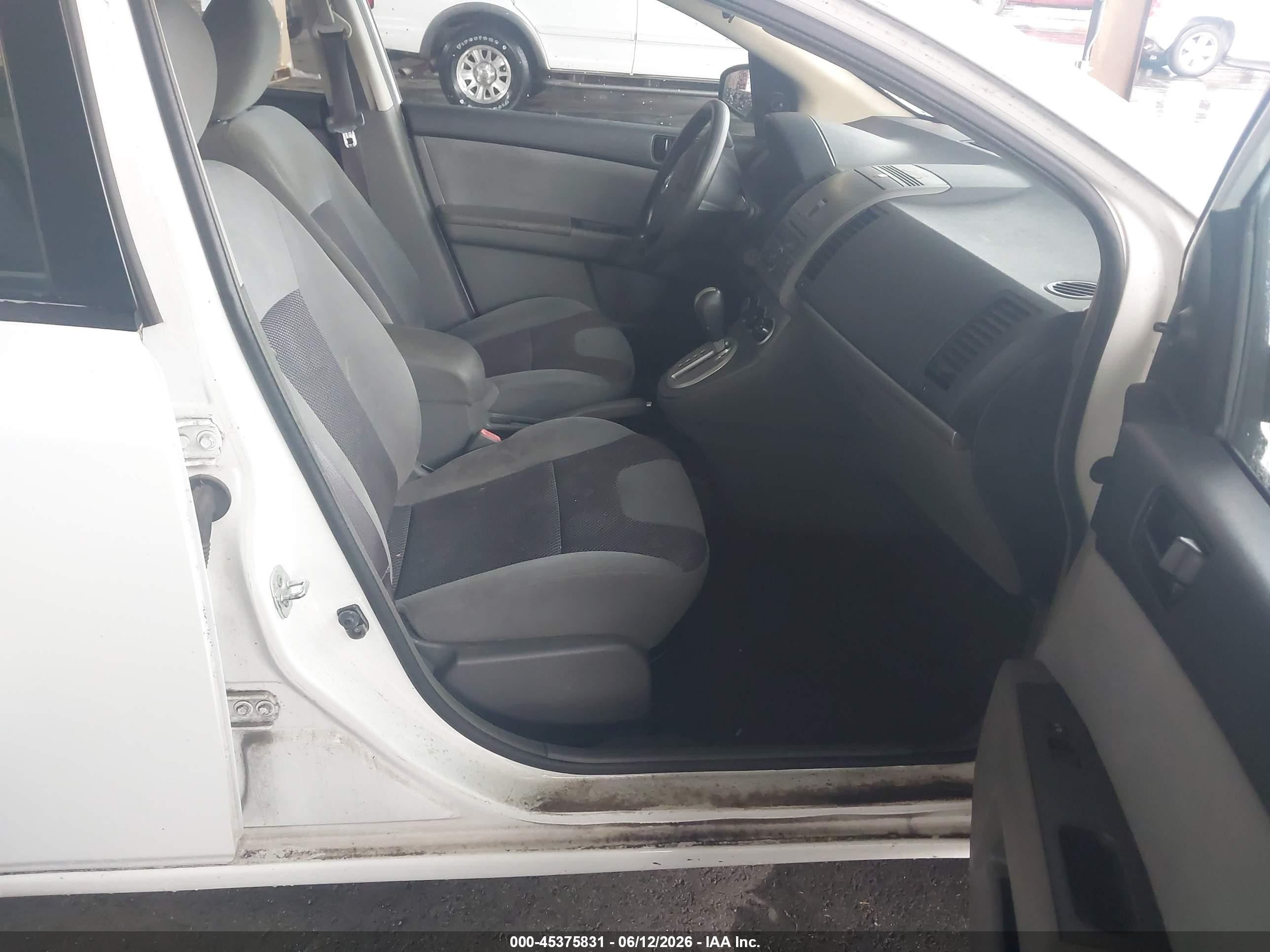 2007 Nissan Sentra 2.0 Серый vin: 3N1AB61E57L669263