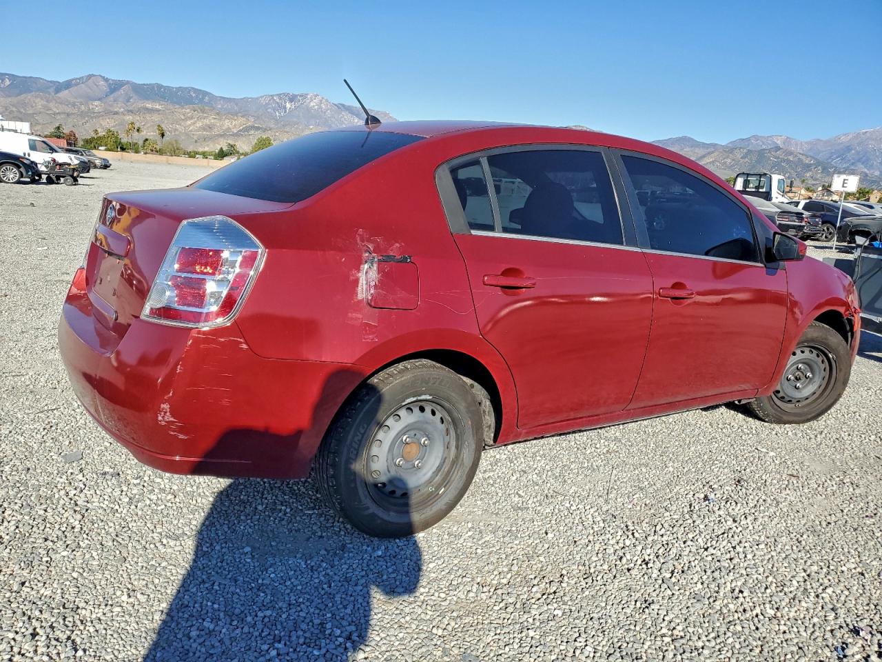2008 Nissan Sentra 2.0 Red vin: 3N1AB61E58L677638