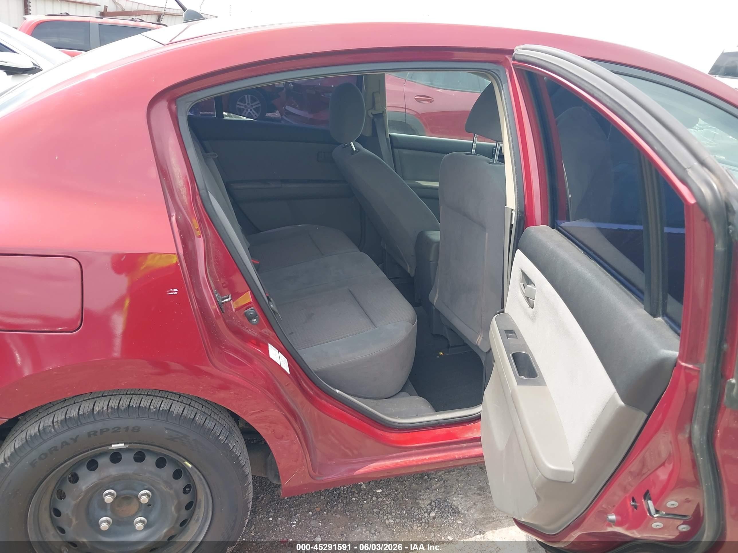 2008 Nissan Sentra 2.0 Red vin: 3N1AB61E58L723131