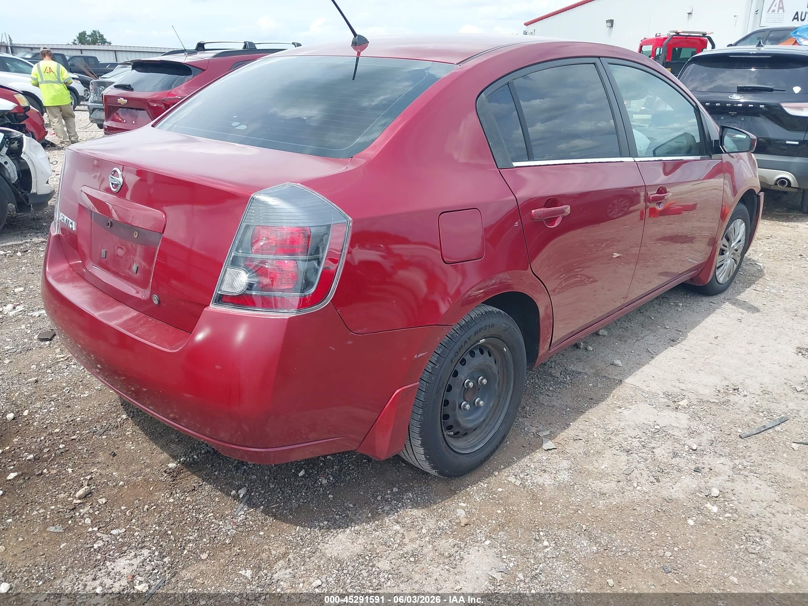 2008 Nissan Sentra 2.0 Red vin: 3N1AB61E58L723131