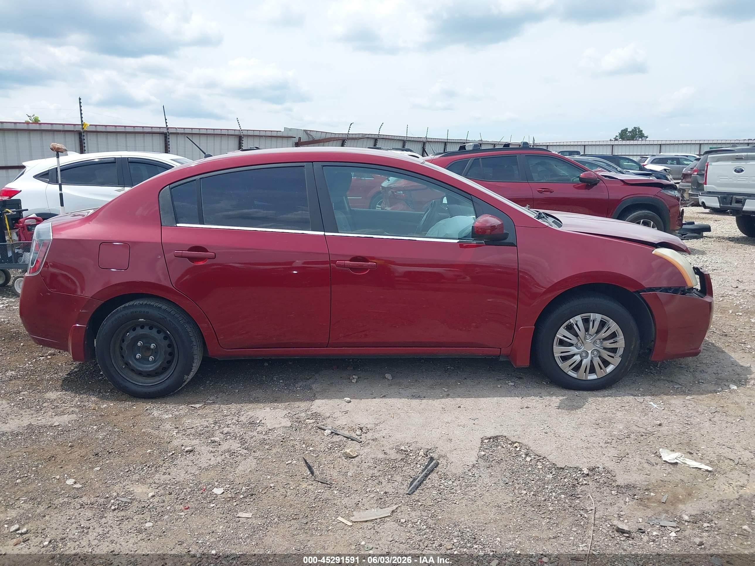 2008 Nissan Sentra 2.0 Red vin: 3N1AB61E58L723131