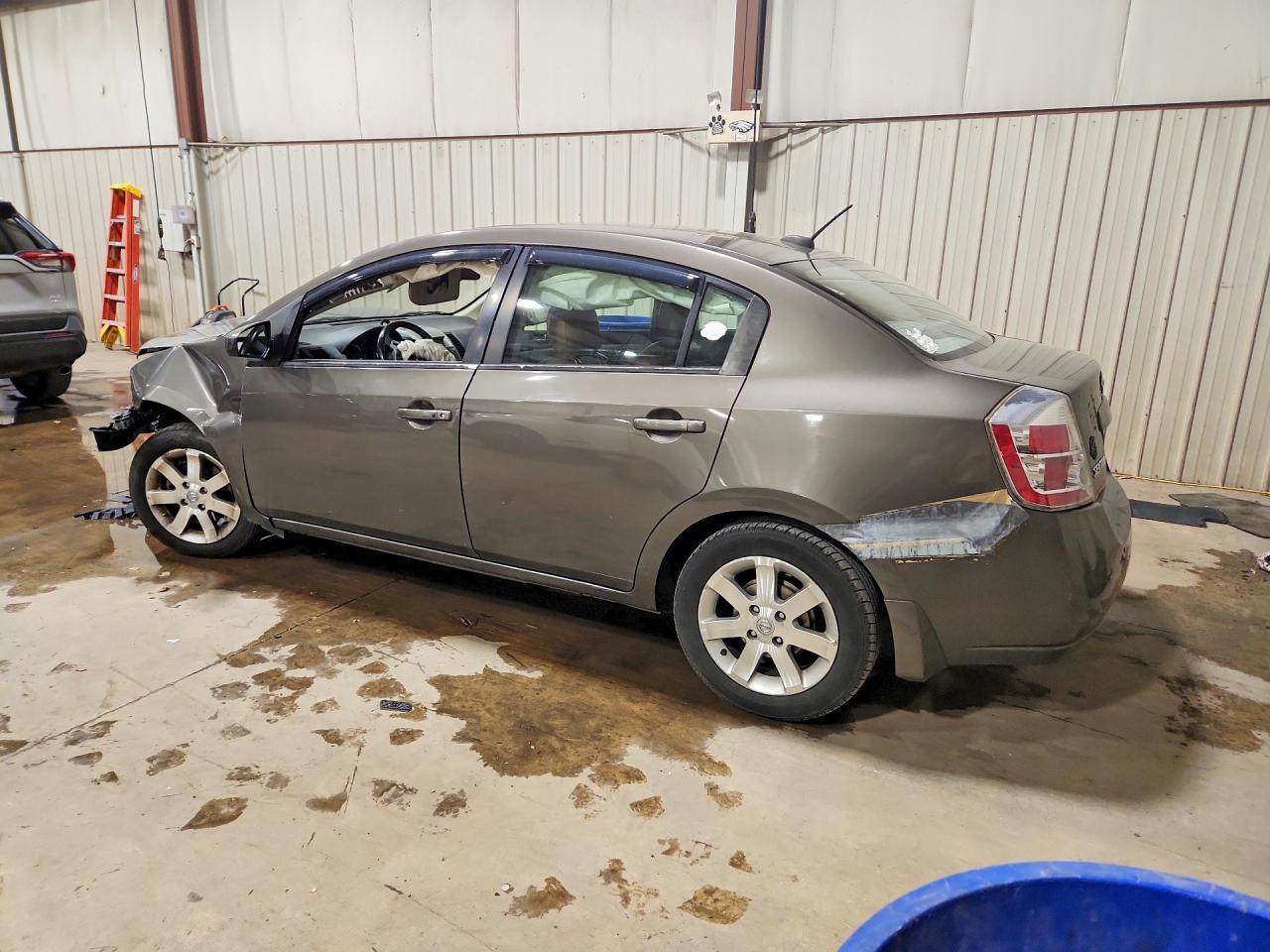 2008 Nissan Sentra 2.0 Brown vin: 3N1AB61E58L728619