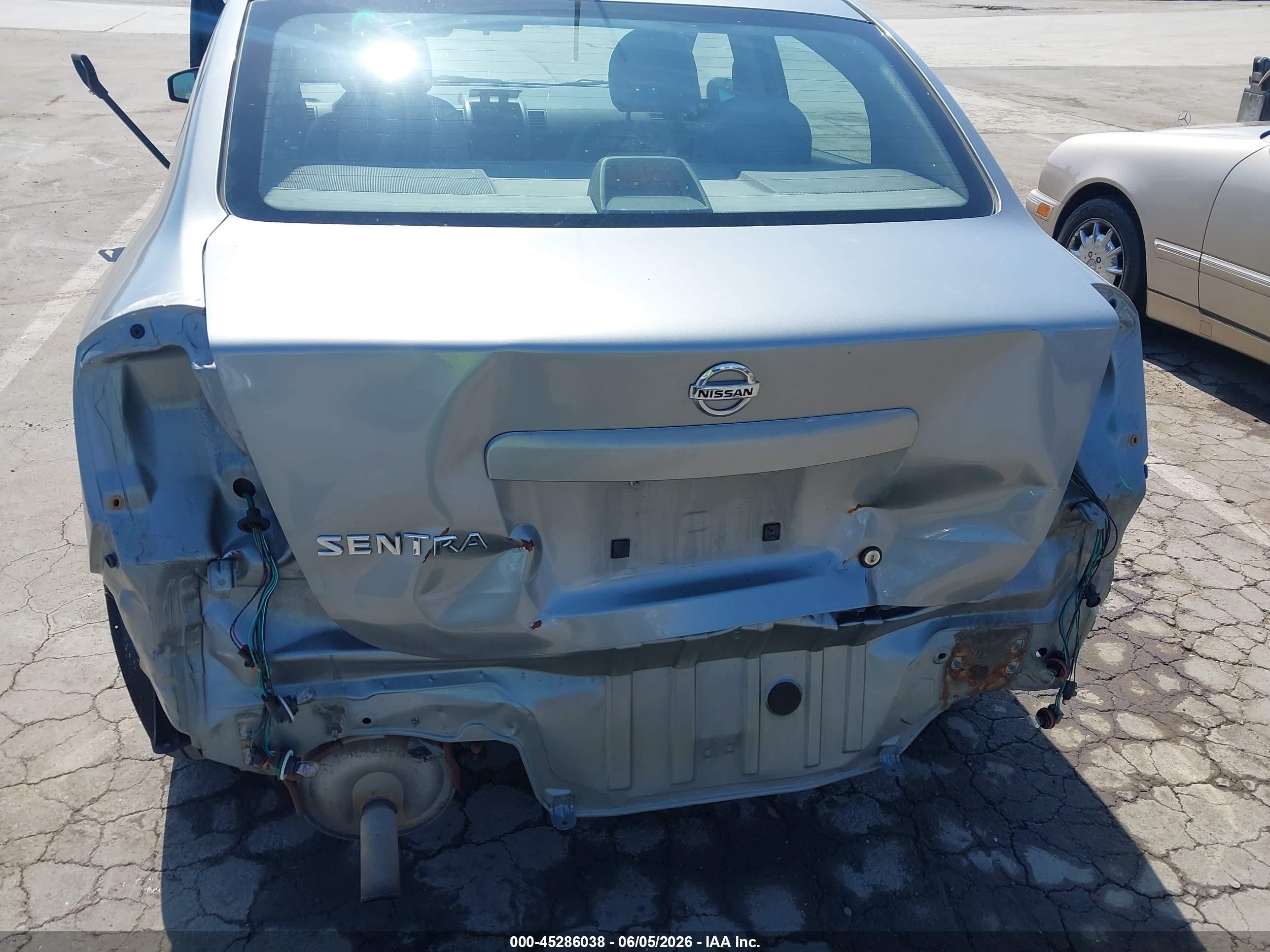 2008 Nissan Sentra 2.0 Silver vin: 3N1AB61E58L733240