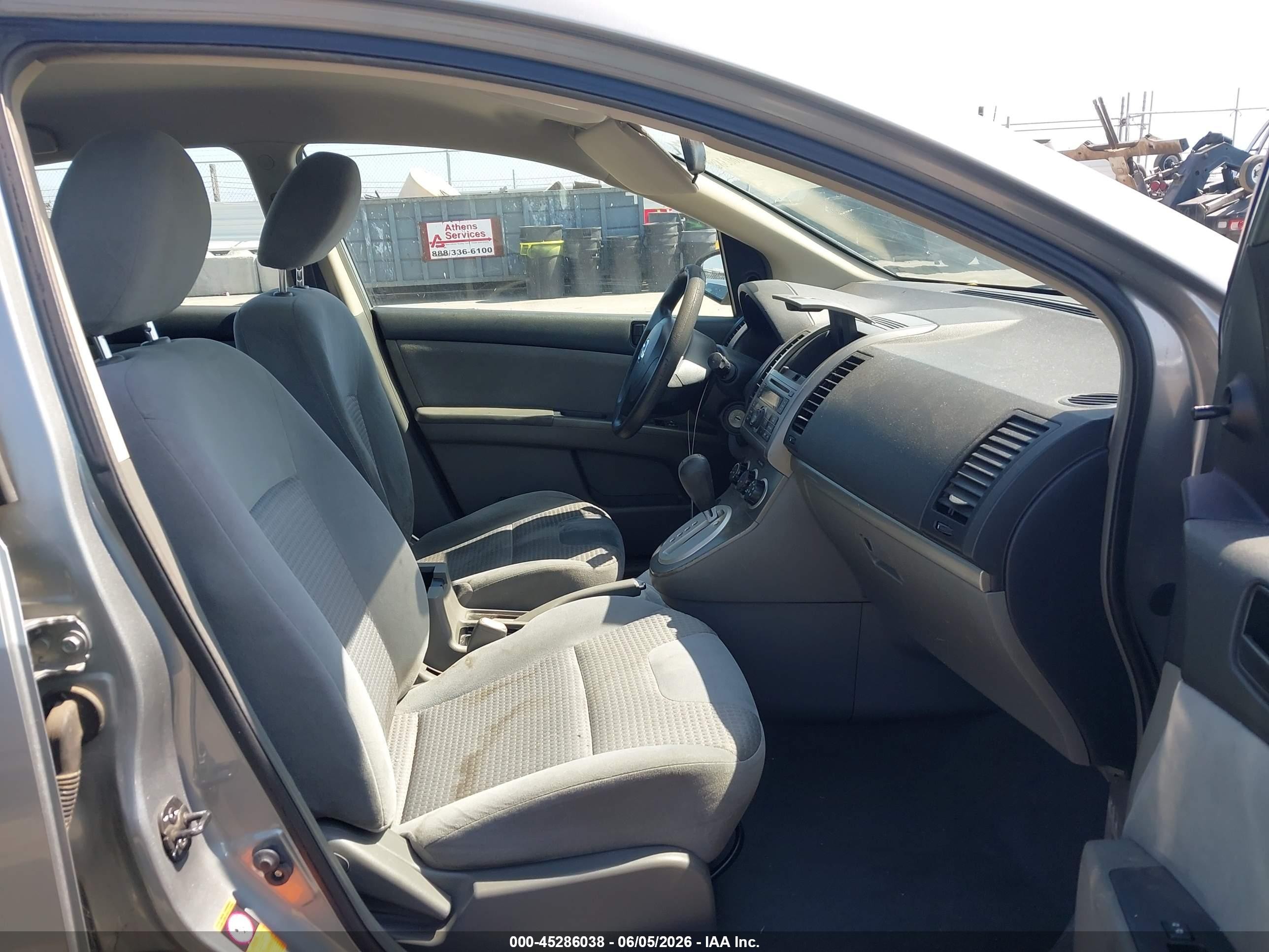 2008 Nissan Sentra 2.0 Silver vin: 3N1AB61E58L733240