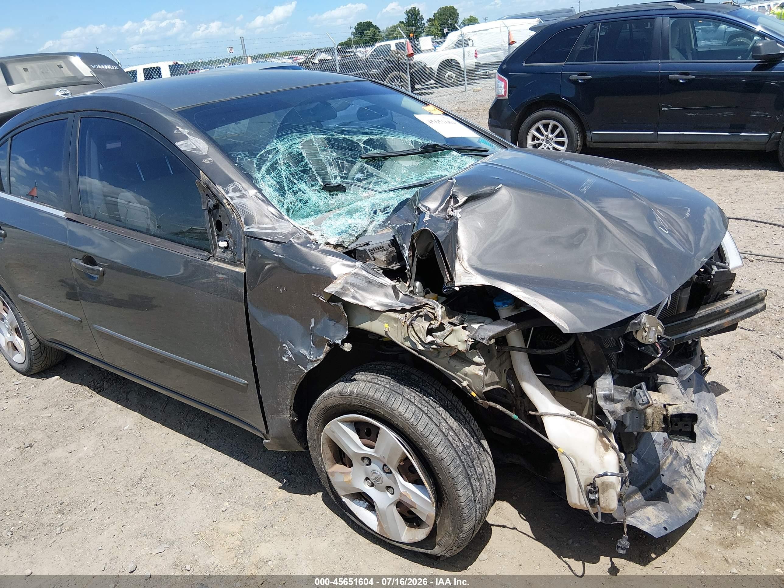 2008 Nissan Sentra 2.0 S Brown vin: 3N1AB61E58L761667
