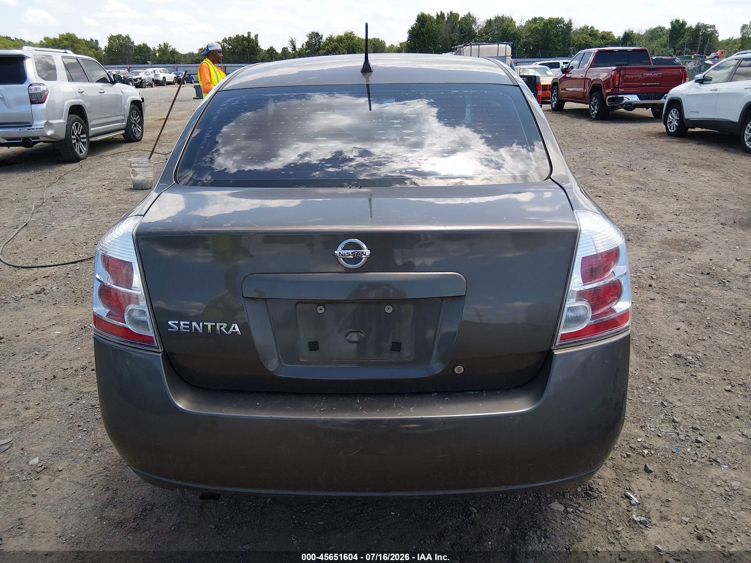 2008 Nissan Sentra 2.0 S Brown vin: 3N1AB61E58L761667